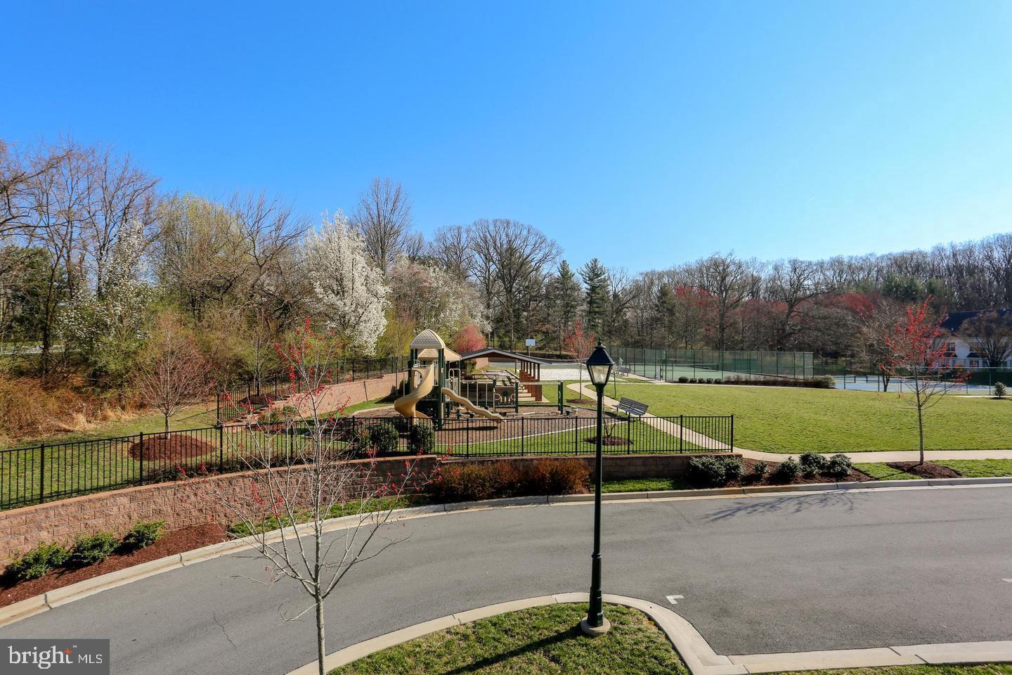 QUINCE ORCHARD PARK - Residential Lease