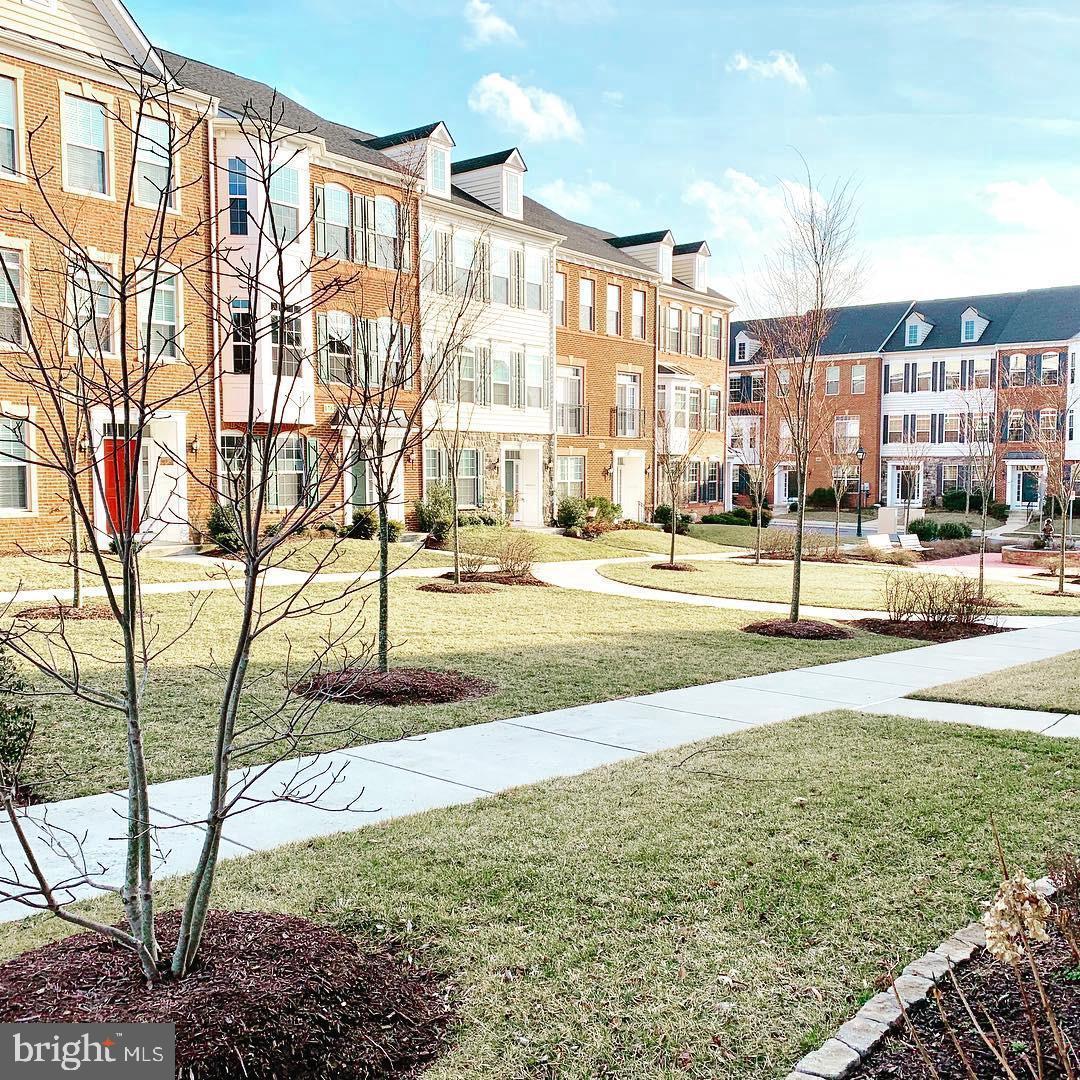 QUINCE ORCHARD PARK - Residential Lease