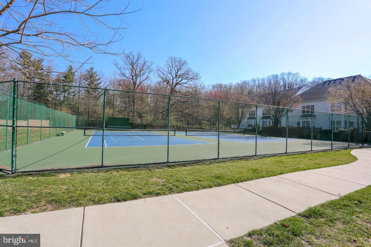 QUINCE ORCHARD PARK - Residential Lease