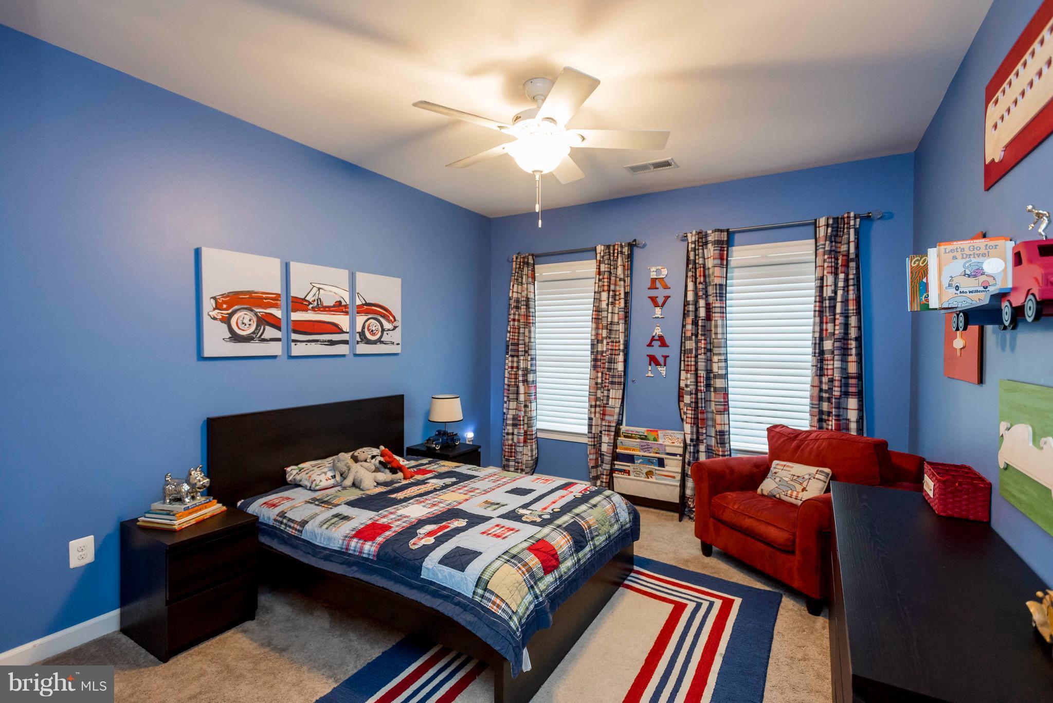 AUTUMN RIVER - Residential