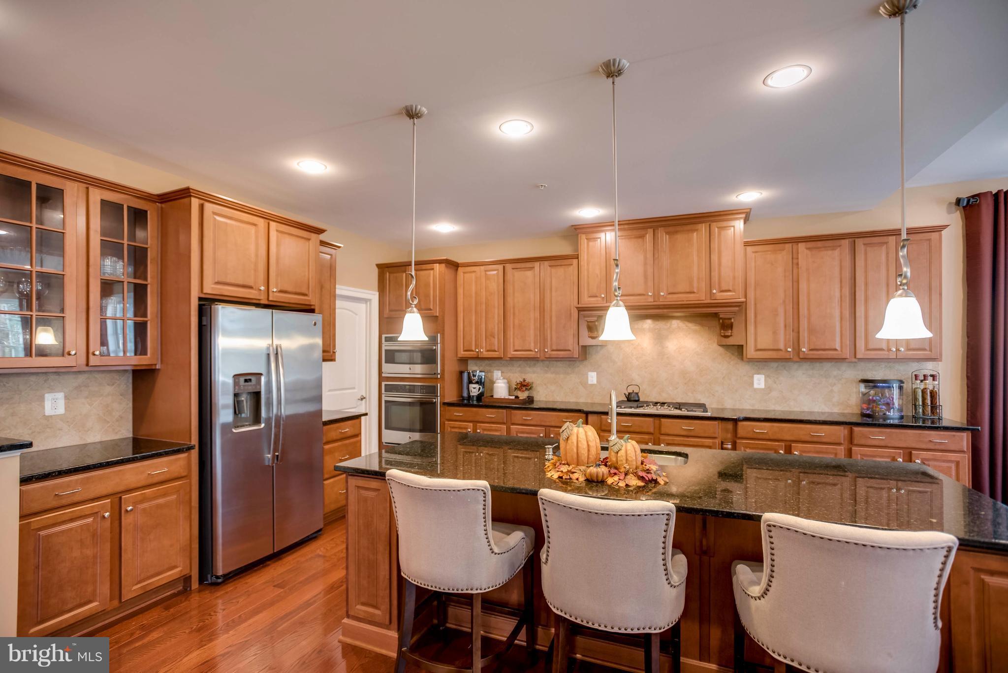 AUTUMN RIVER - Residential