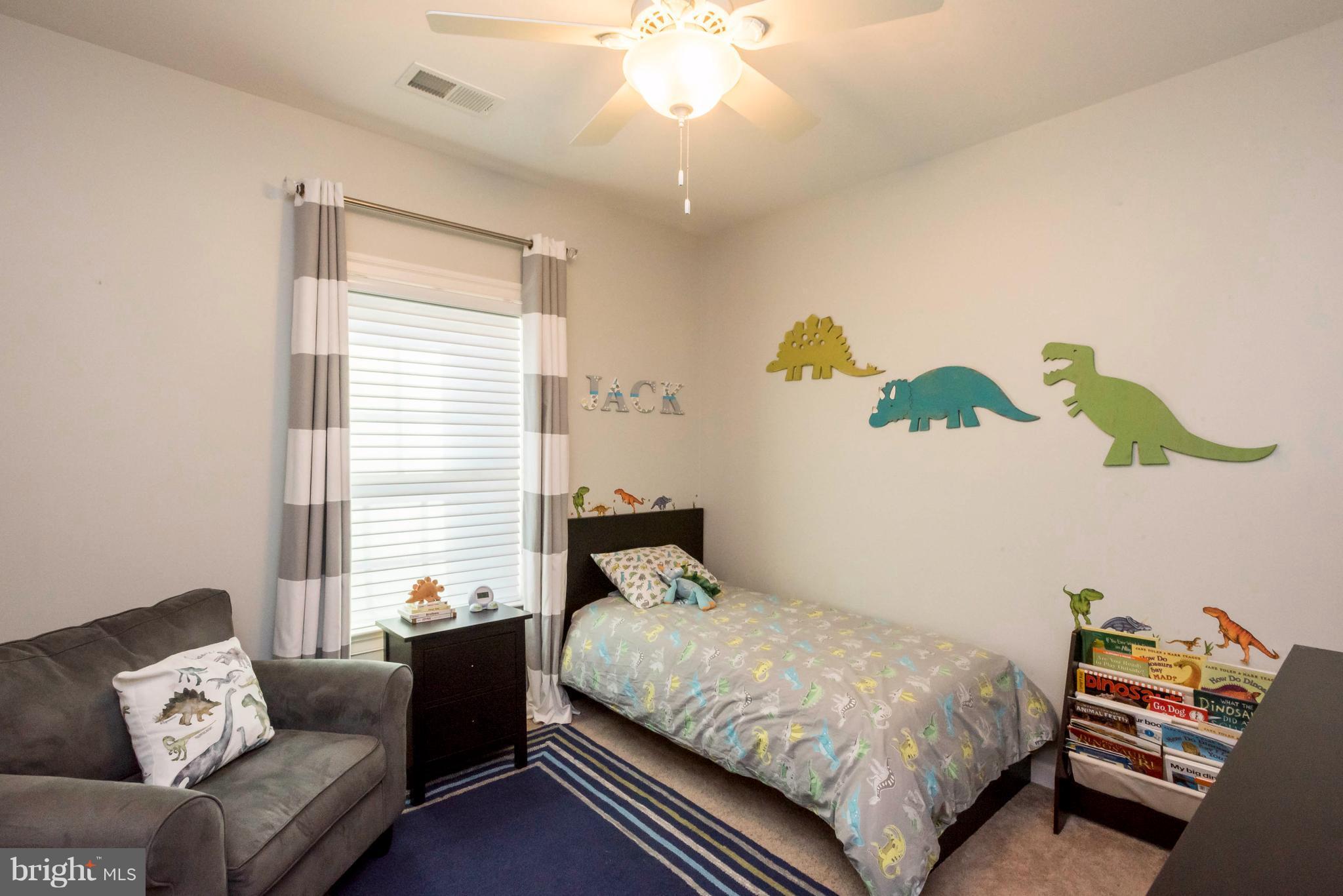 AUTUMN RIVER - Residential