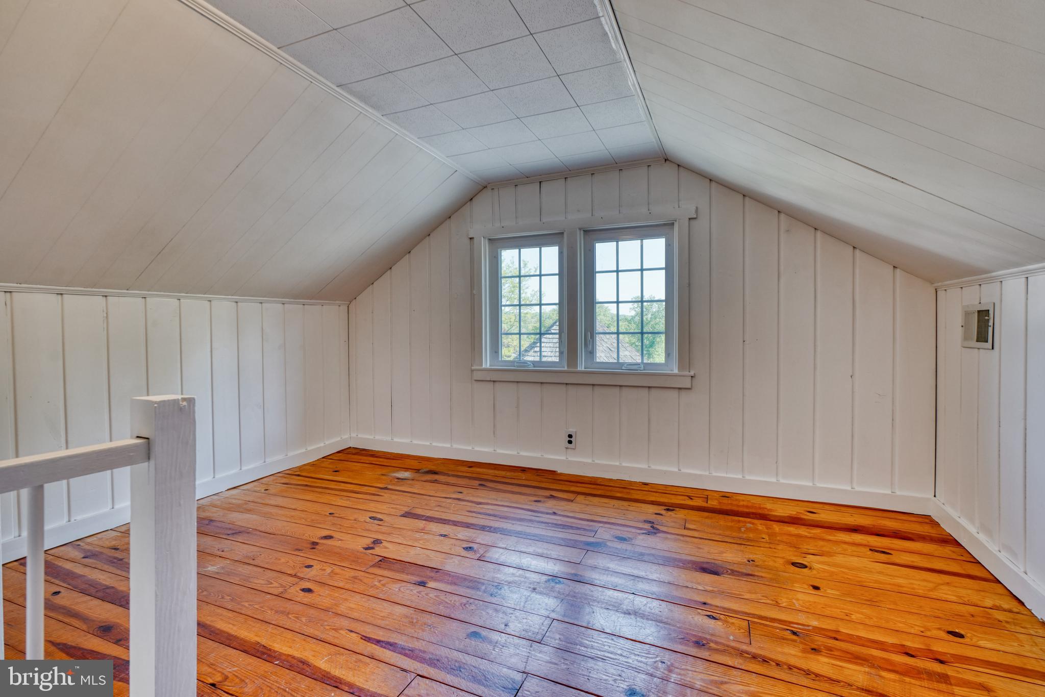 KINGSVILLE - Residential