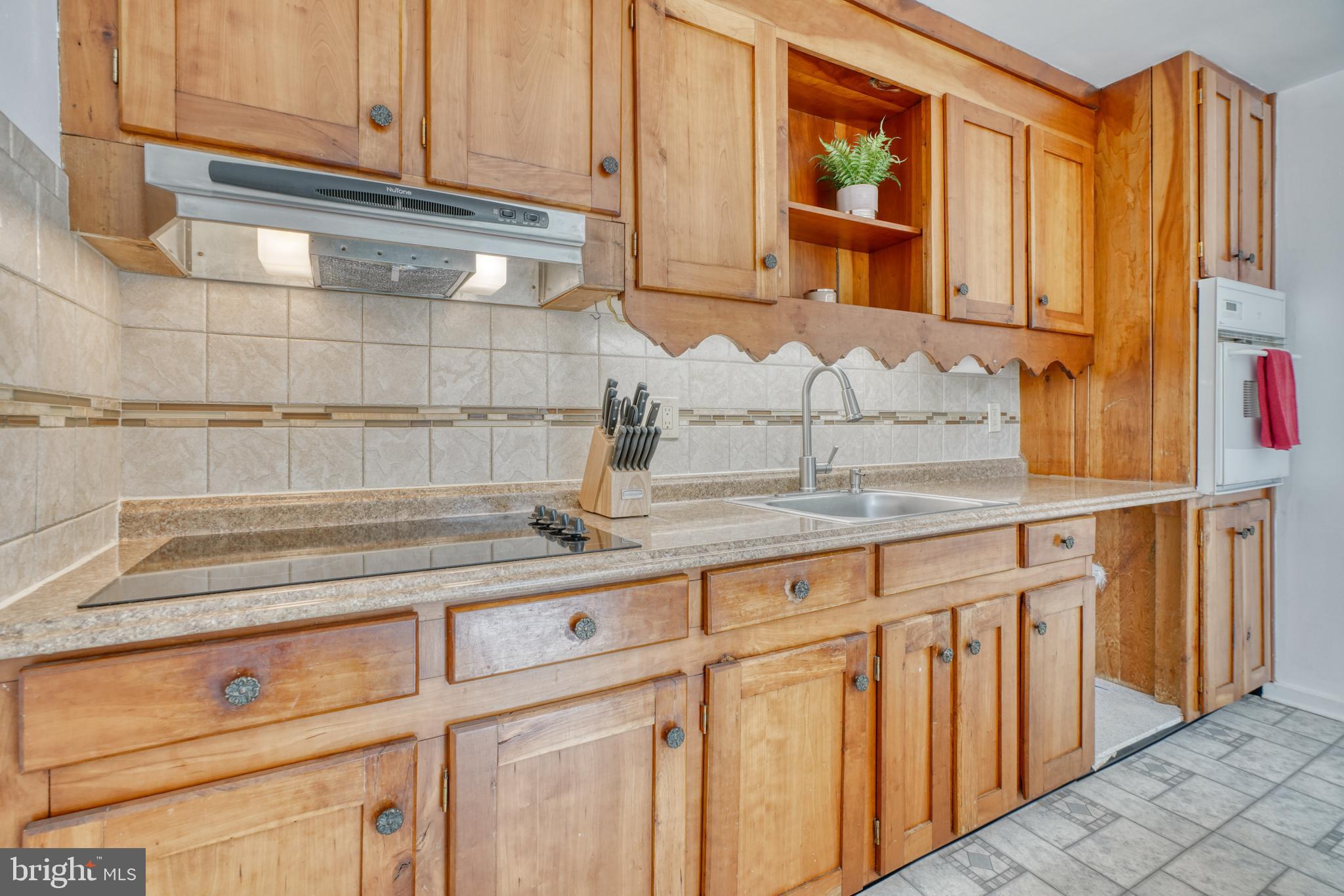 KINGSVILLE - Residential