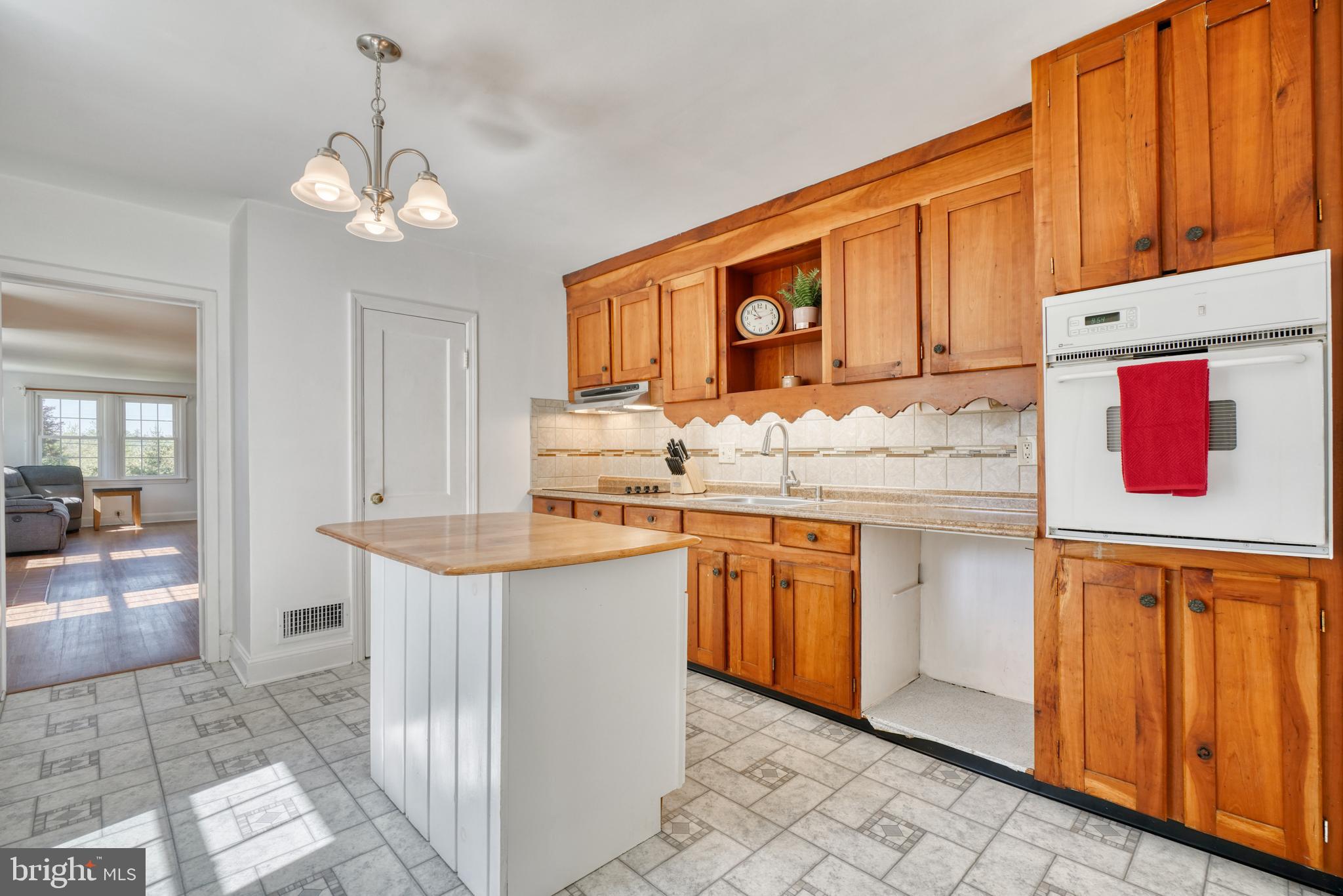 KINGSVILLE - Residential