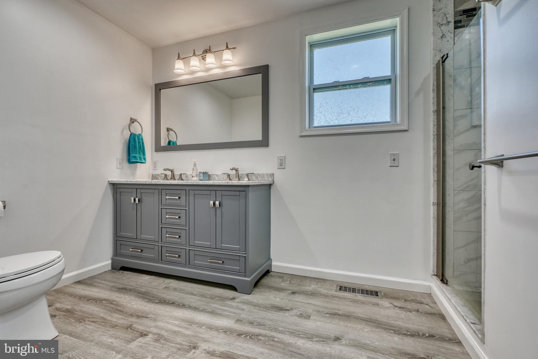 KINGSVILLE - Residential