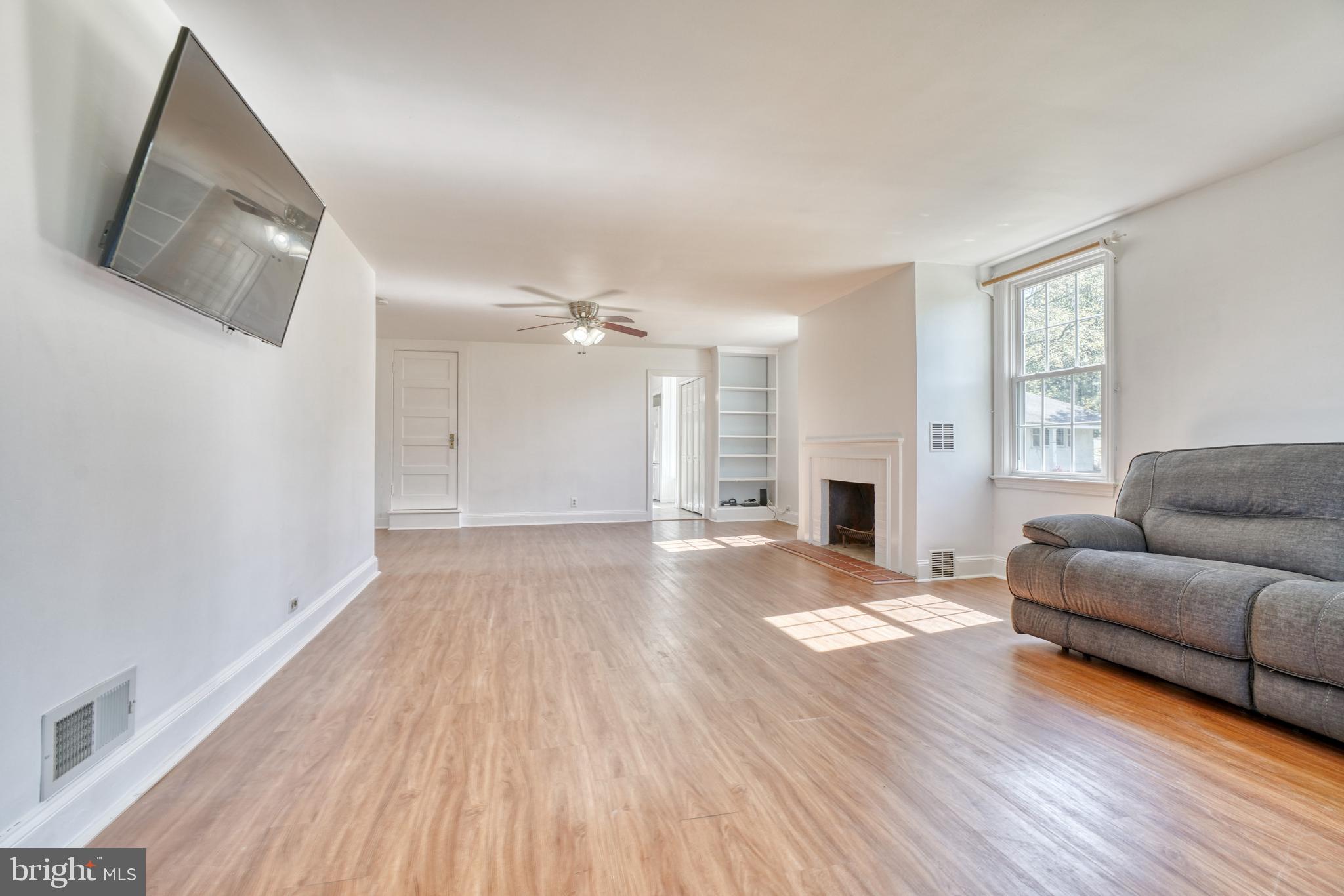 KINGSVILLE - Residential