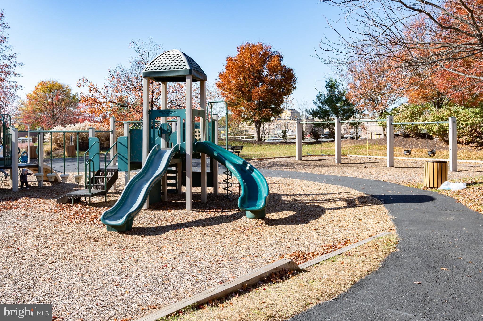 CHESTNUT GABLE - Residential