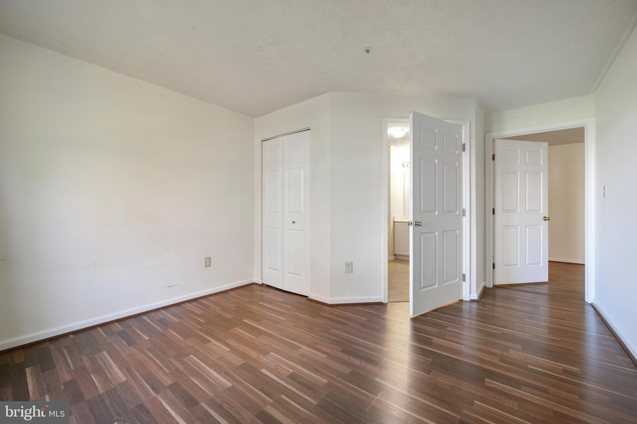 CHESTNUT GABLE - Residential