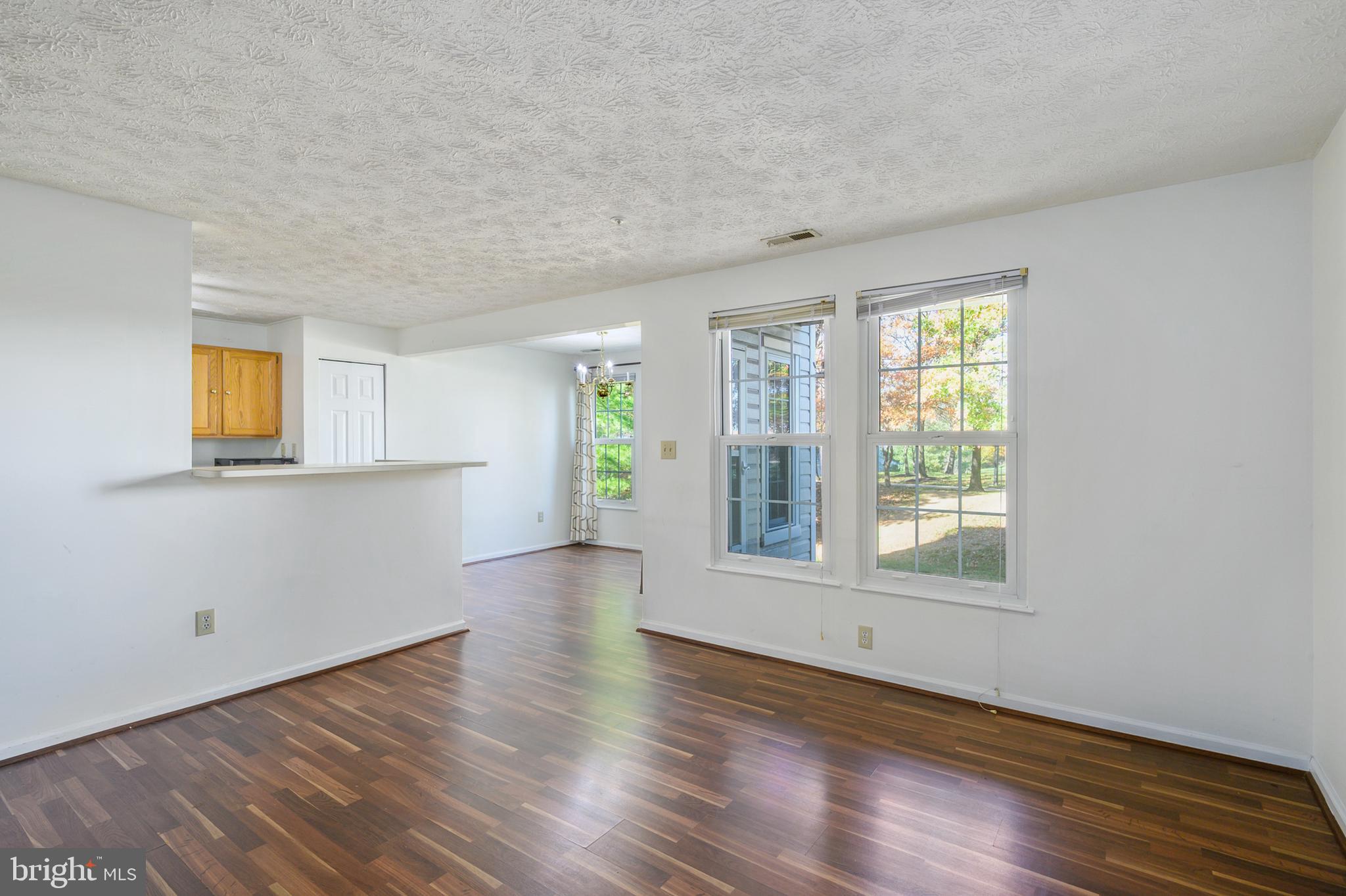 CHESTNUT GABLE - Residential