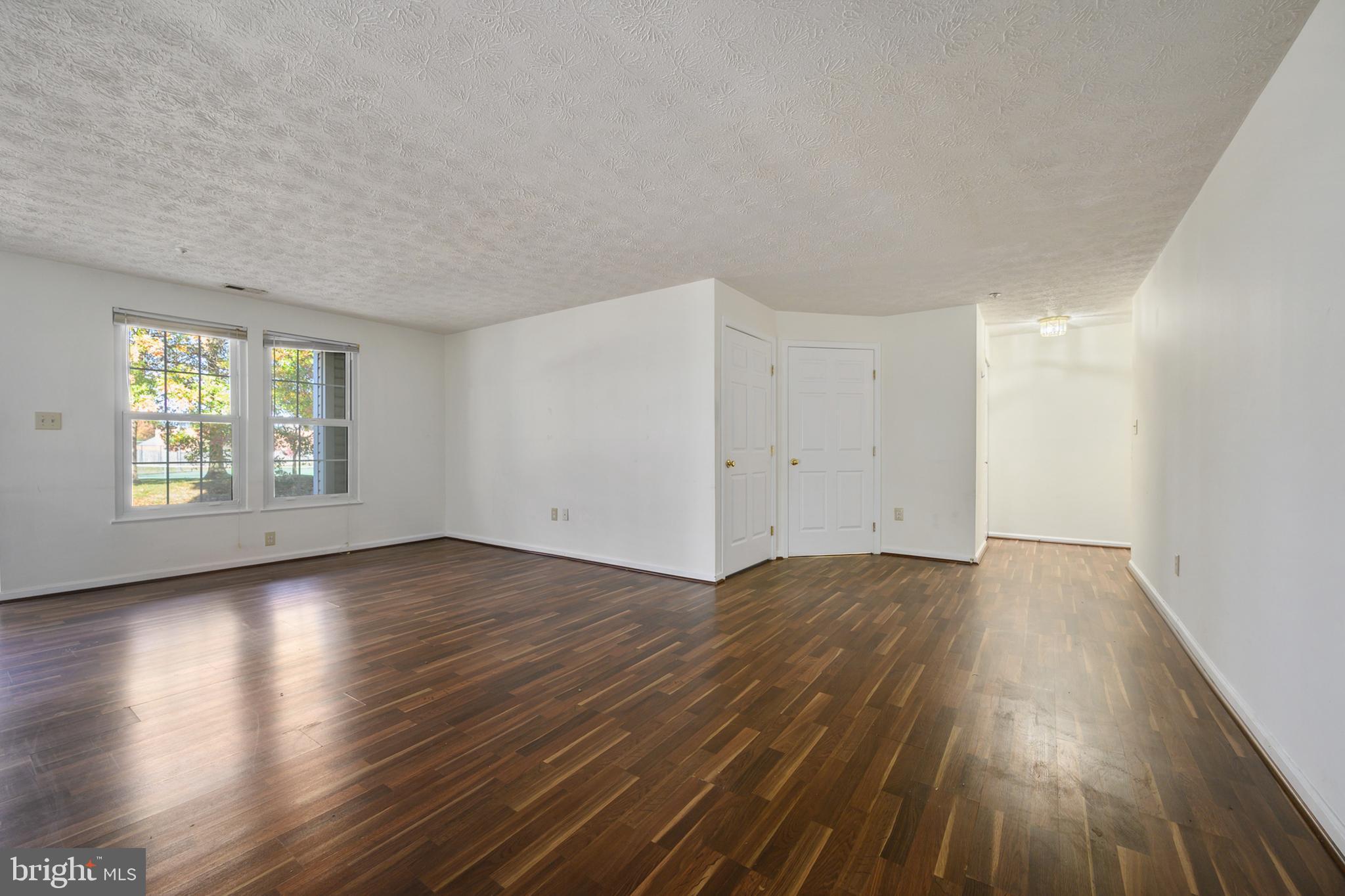 CHESTNUT GABLE - Residential