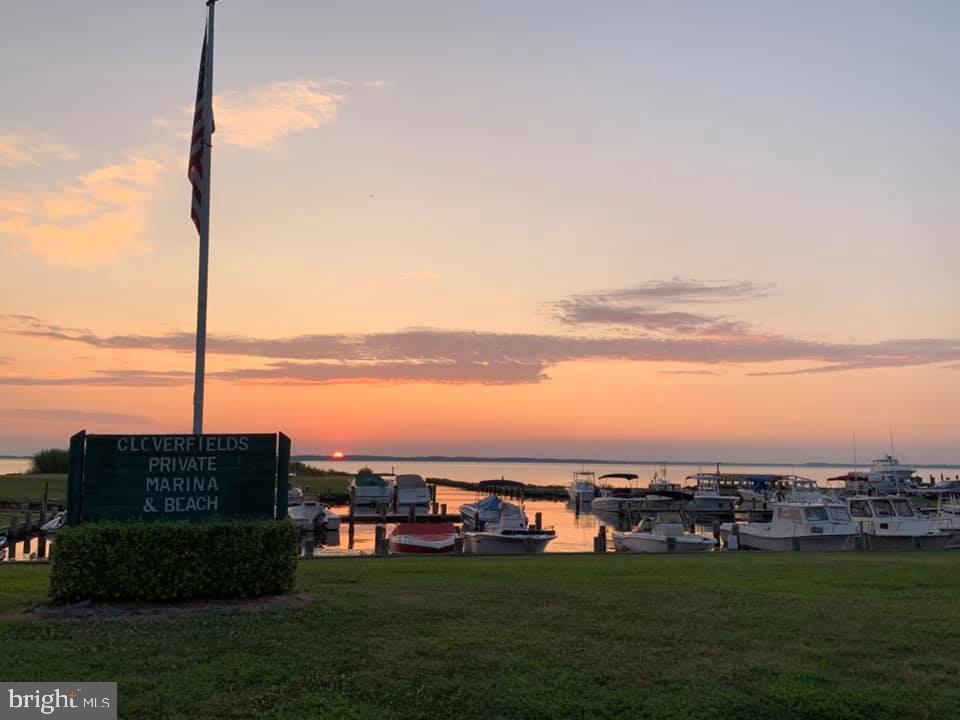 CLOVERFIELDS - Residential