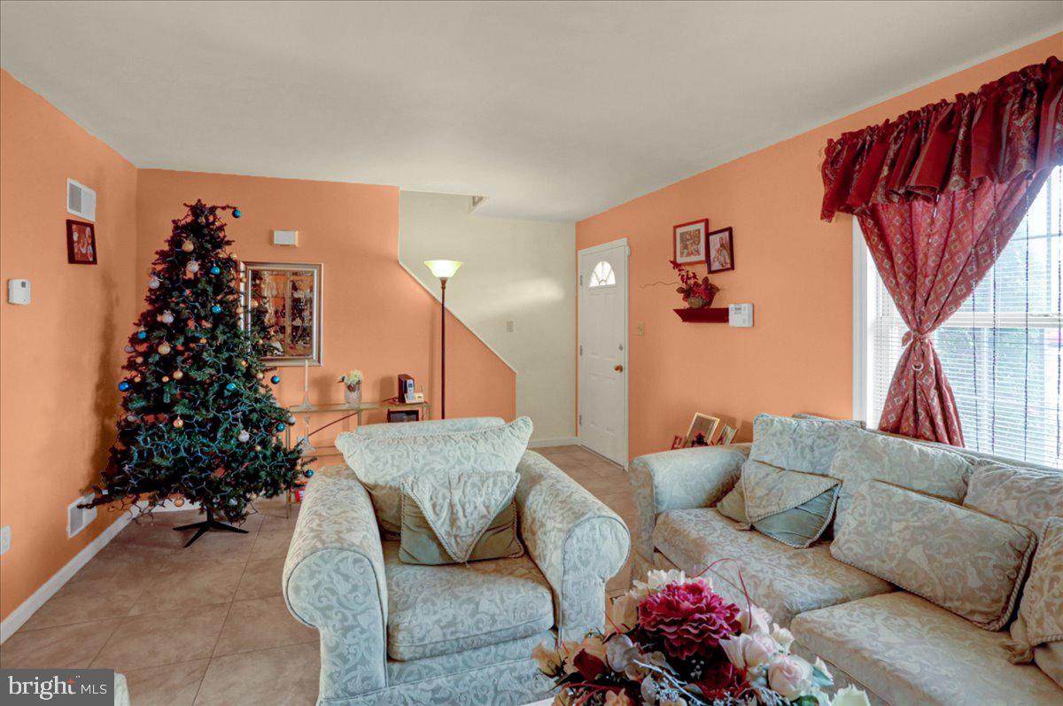 SOUTH TEMPLE HEIGH - Residential