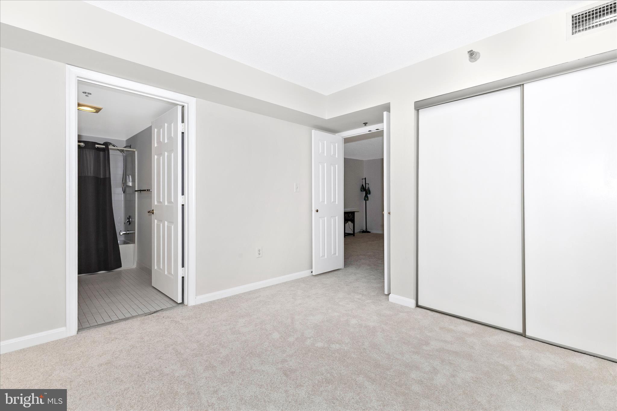 LEISURE WORLD - Residential