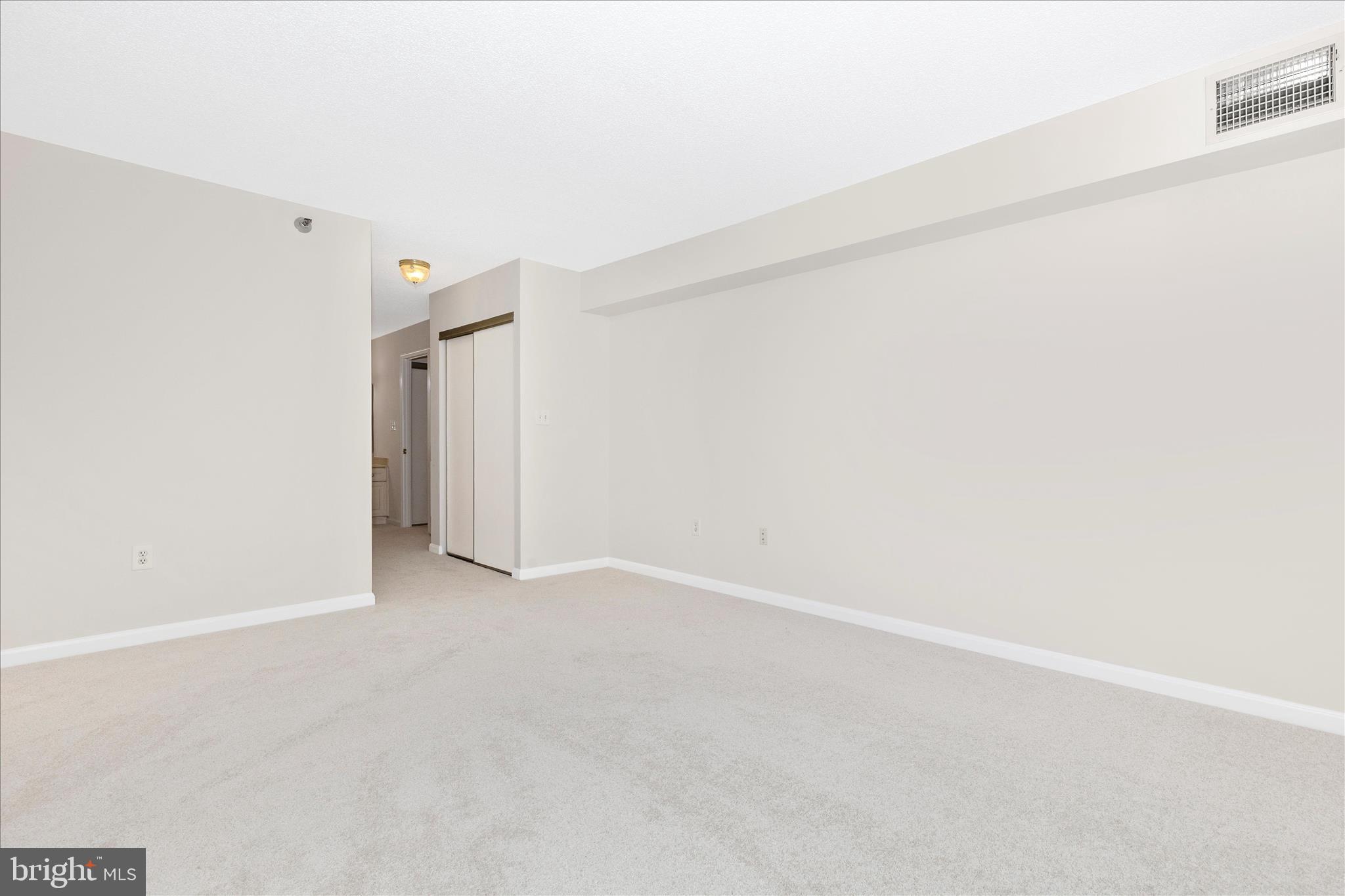 LEISURE WORLD - Residential