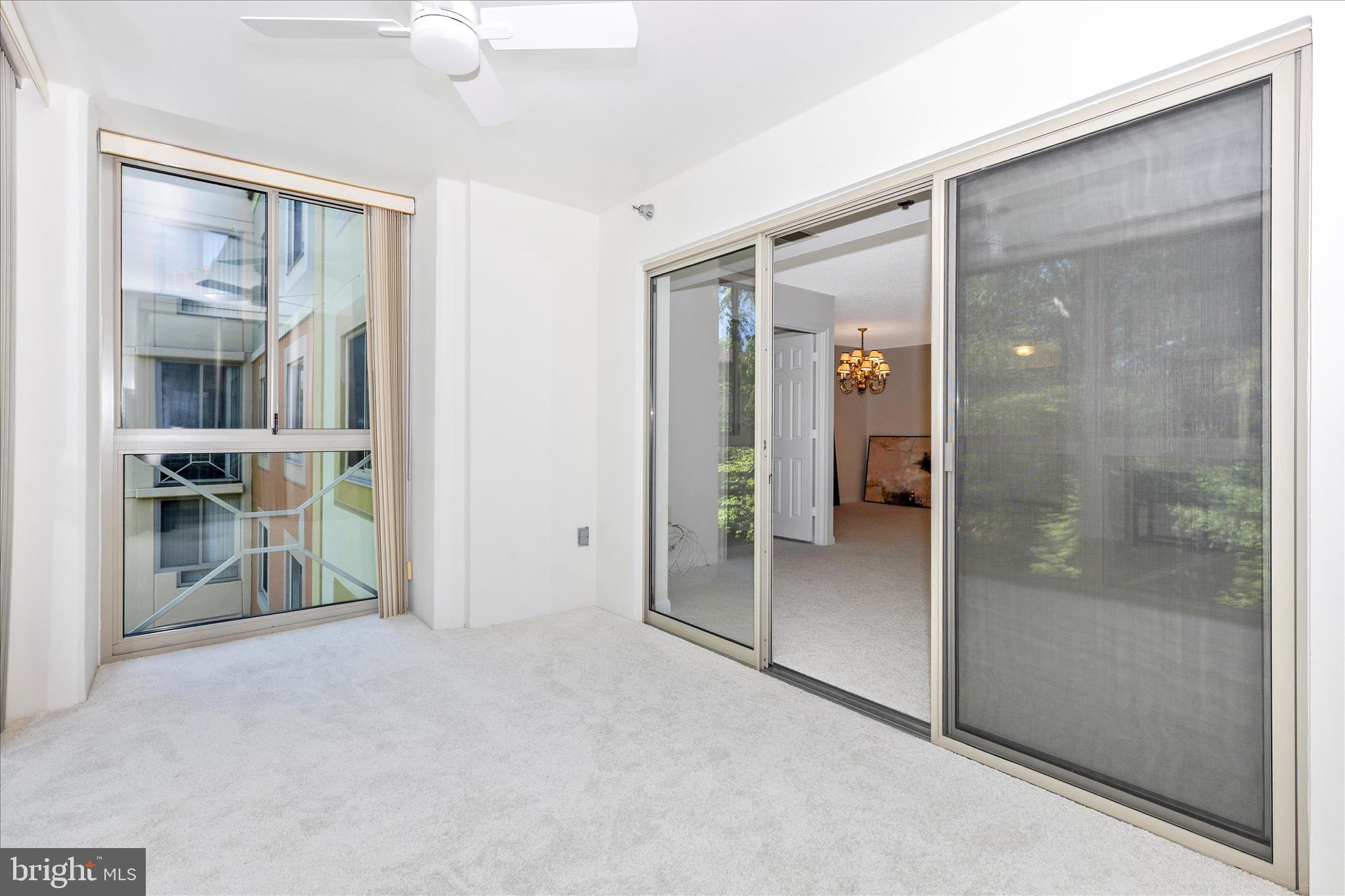 LEISURE WORLD - Residential