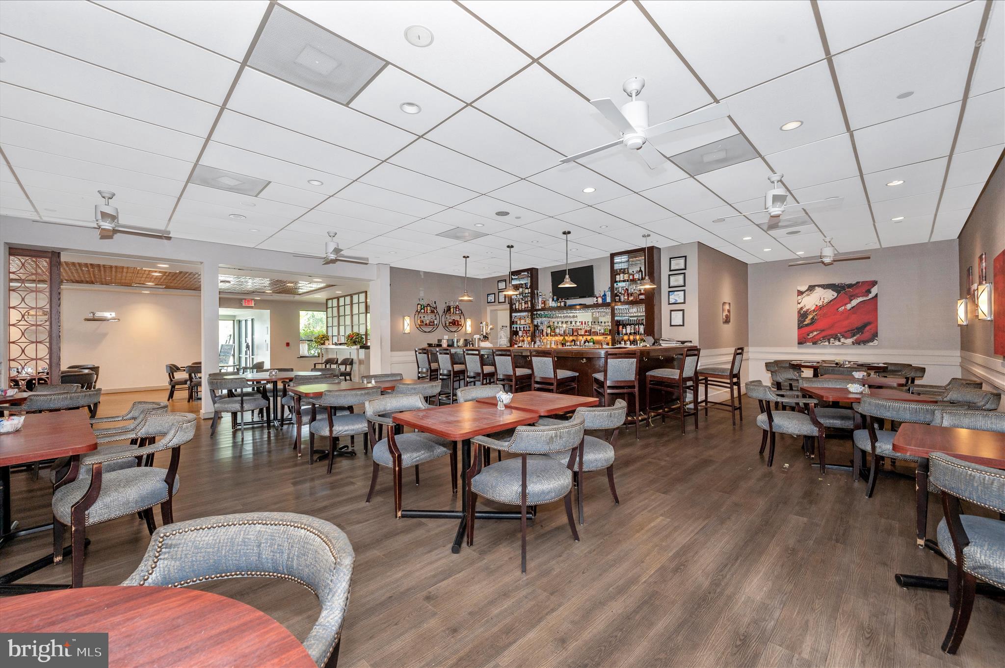 LEISURE WORLD - Residential