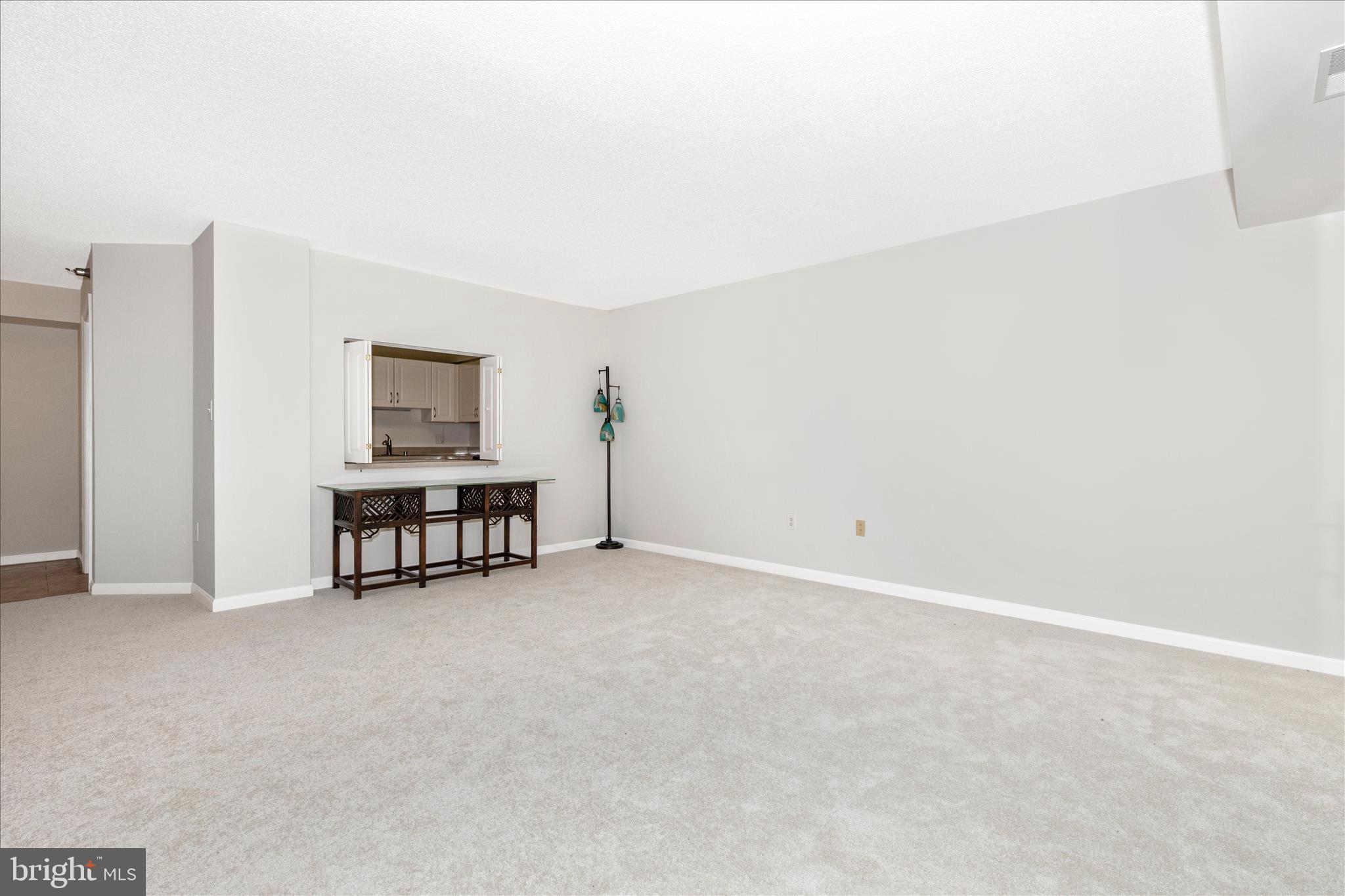 LEISURE WORLD - Residential