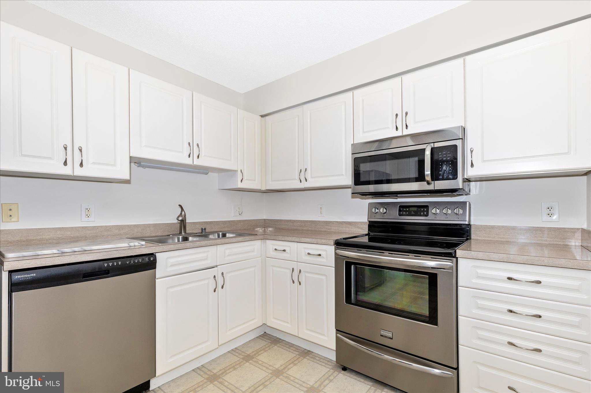 14809 PENNFIELD CIRCLE 309