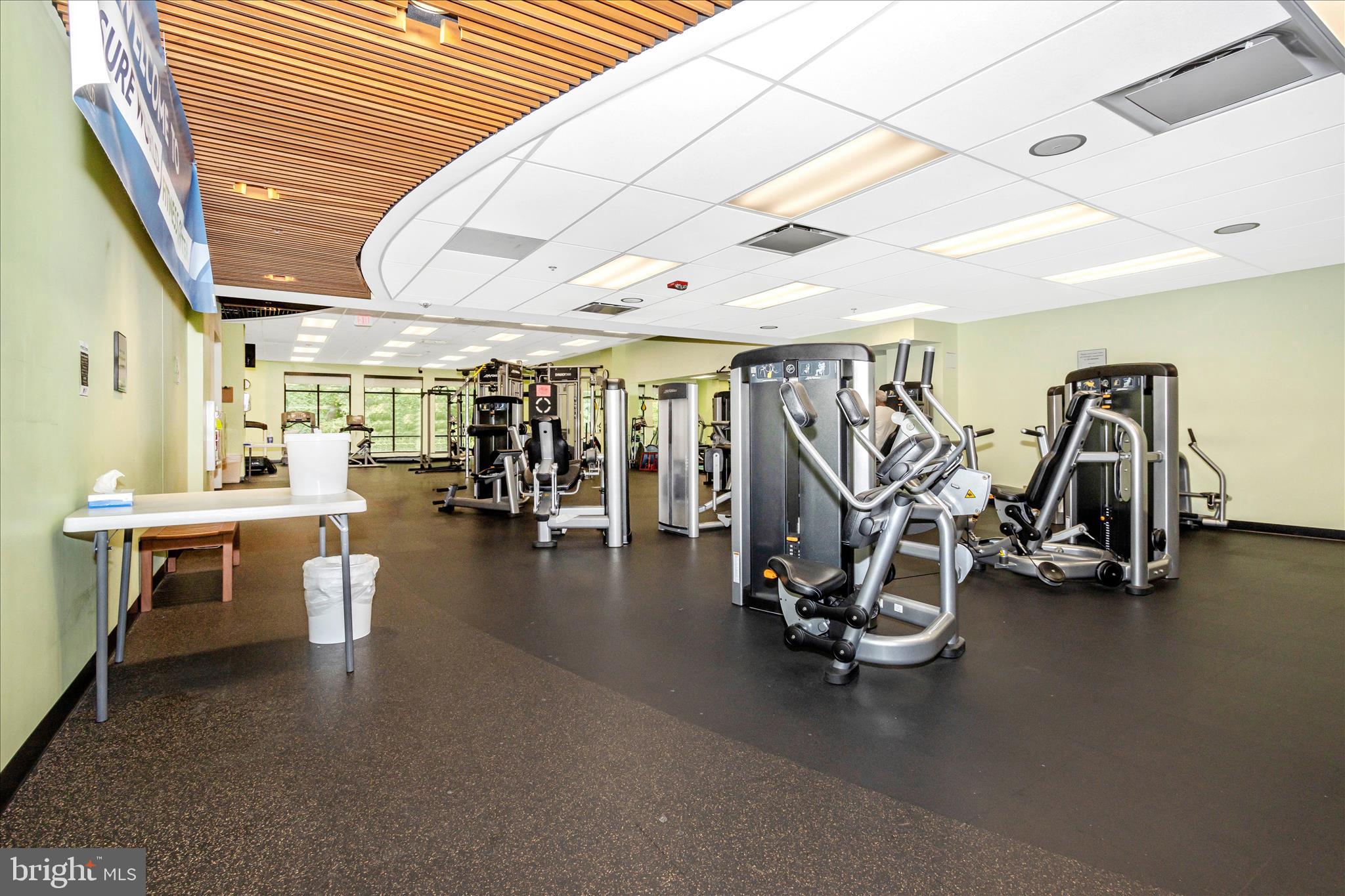 LEISURE WORLD - Residential