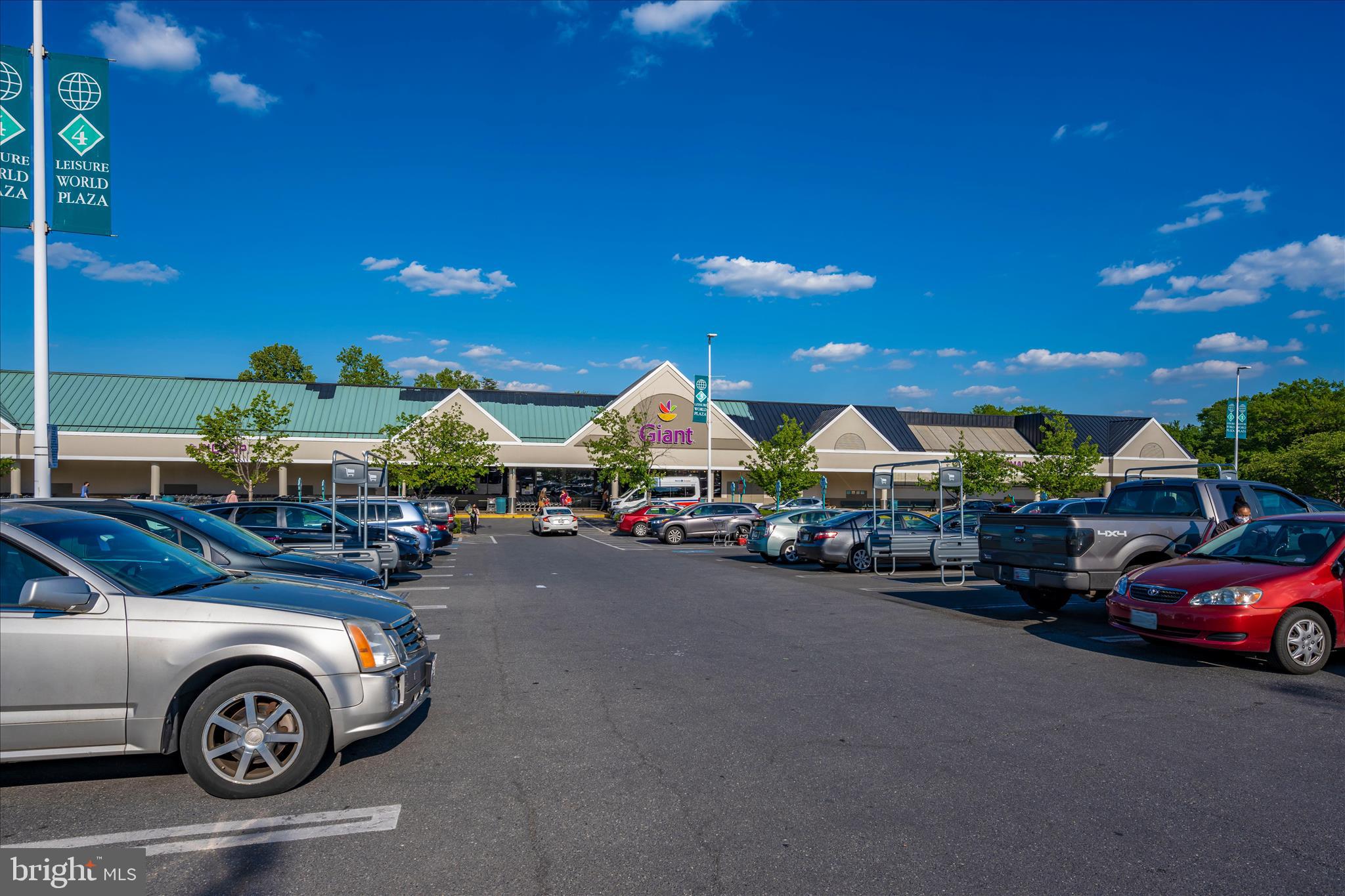 LEISURE WORLD - Residential