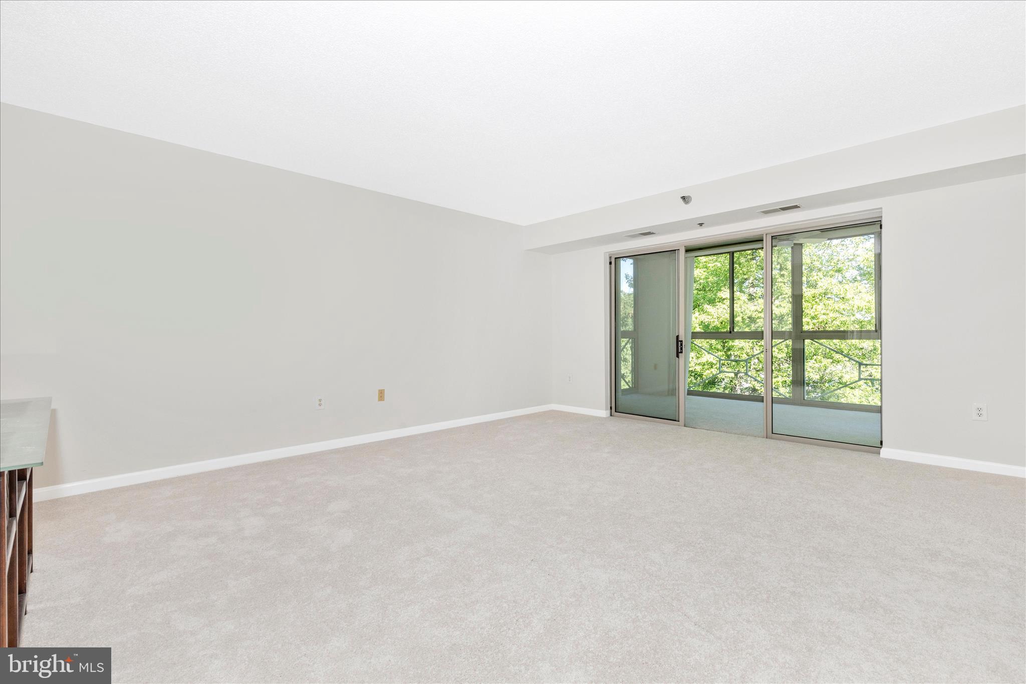 LEISURE WORLD - Residential