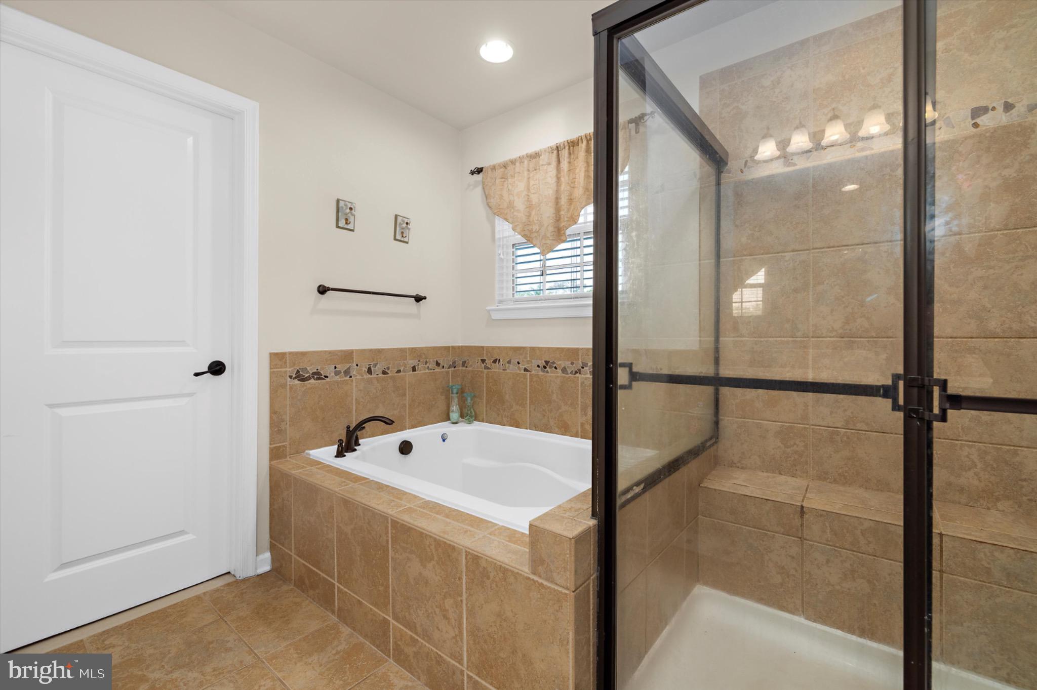 MEDLEY ESTATES - Residential