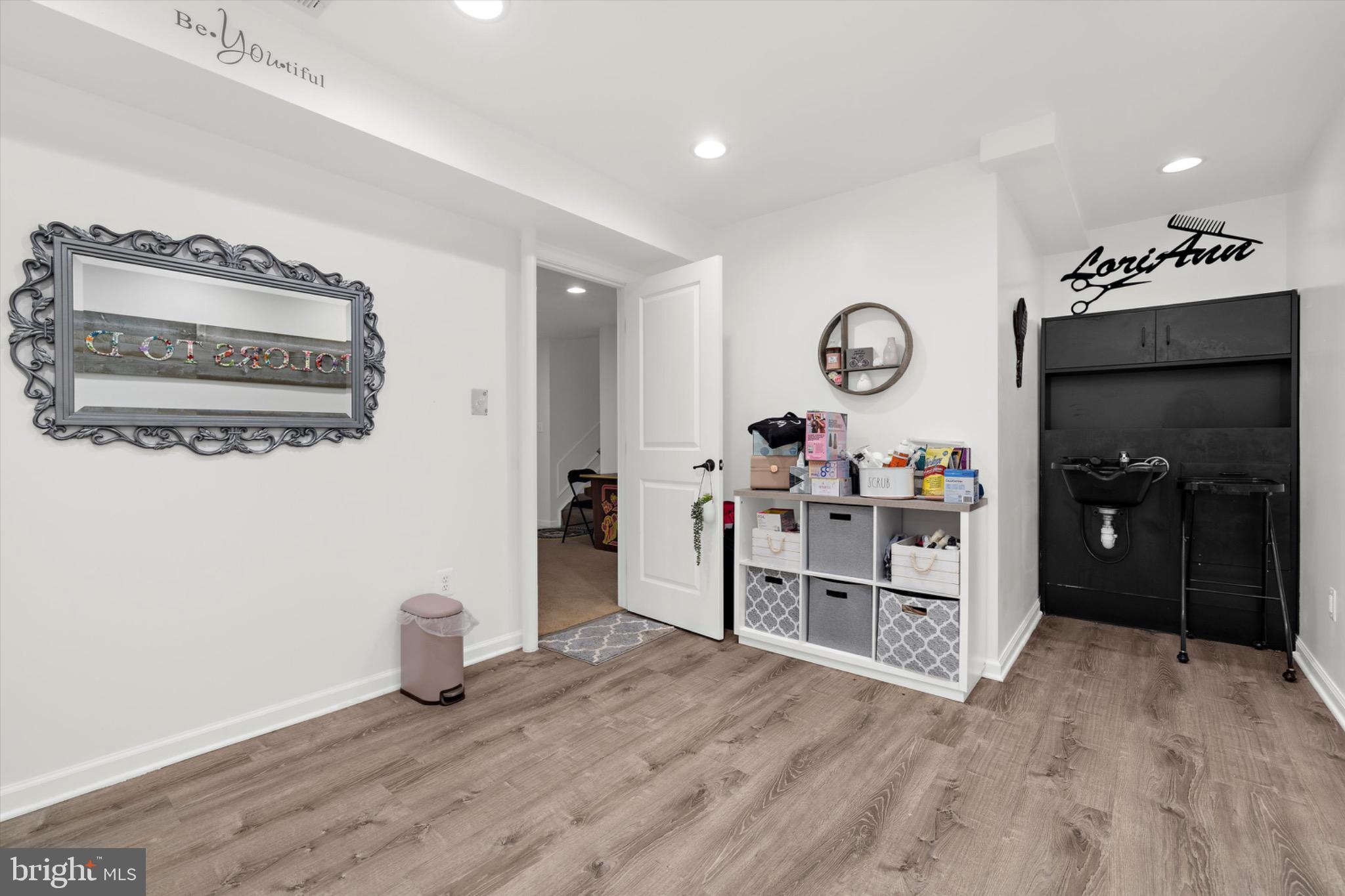 MEDLEY ESTATES - Residential