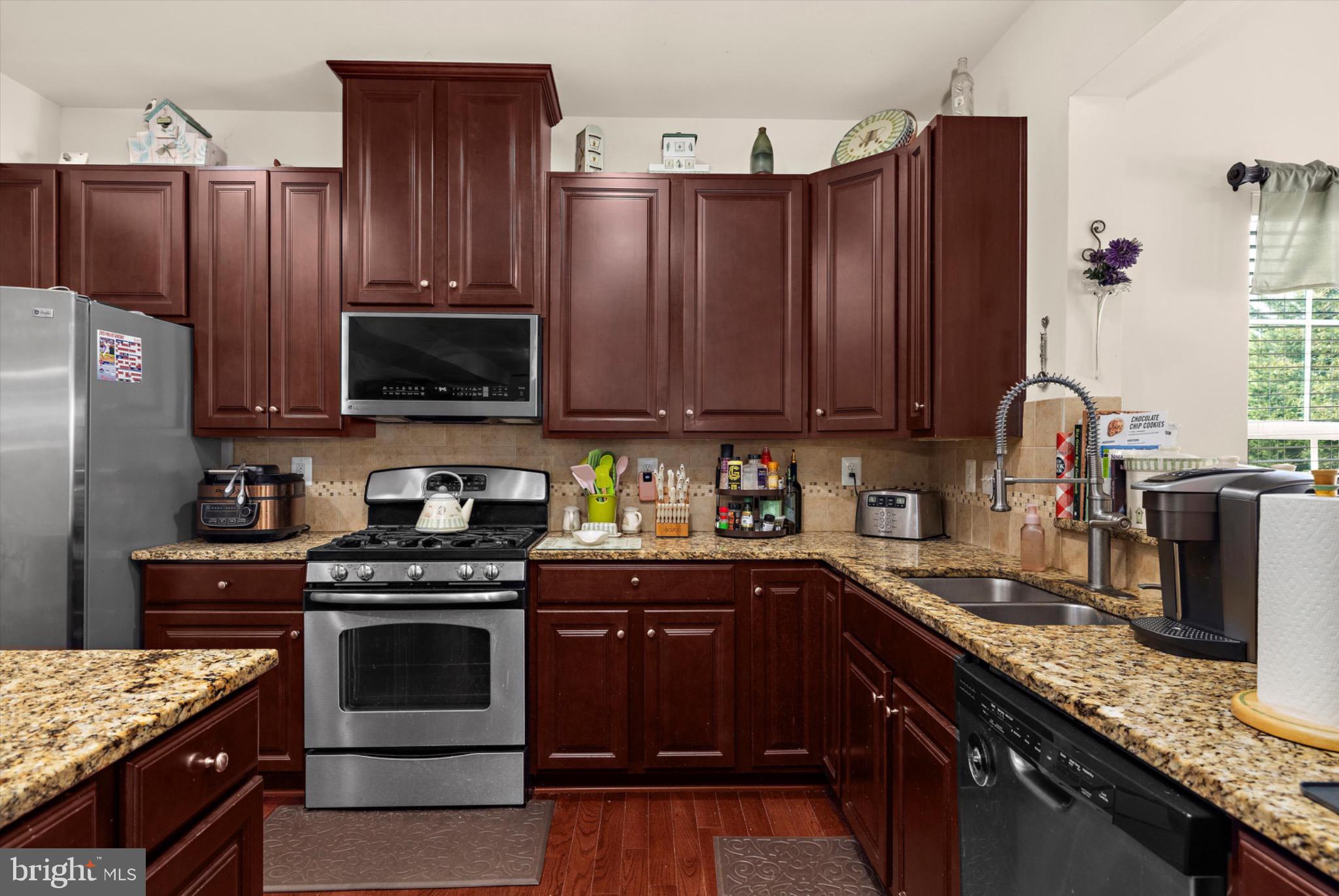 MEDLEY ESTATES - Residential