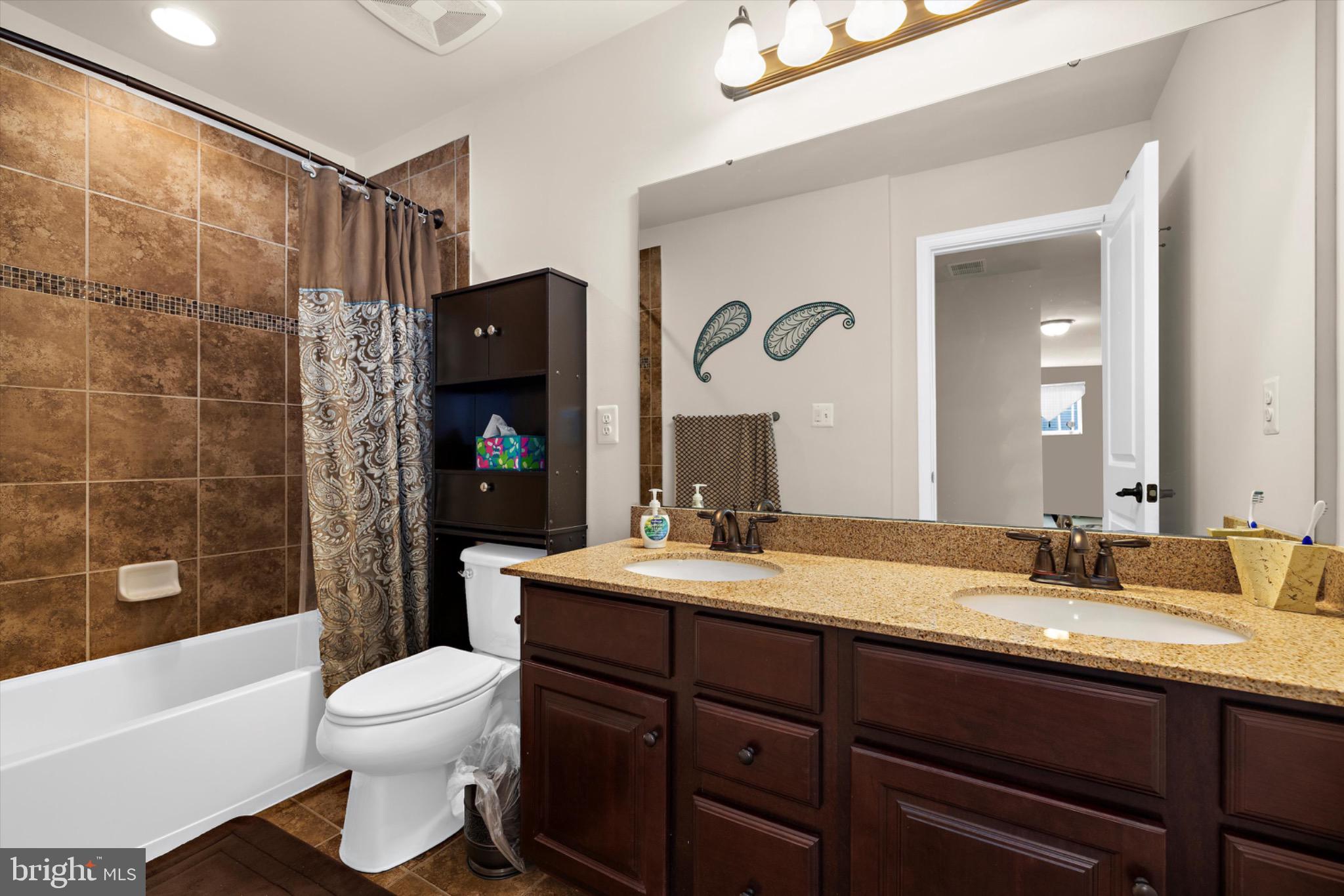 MEDLEY ESTATES - Residential