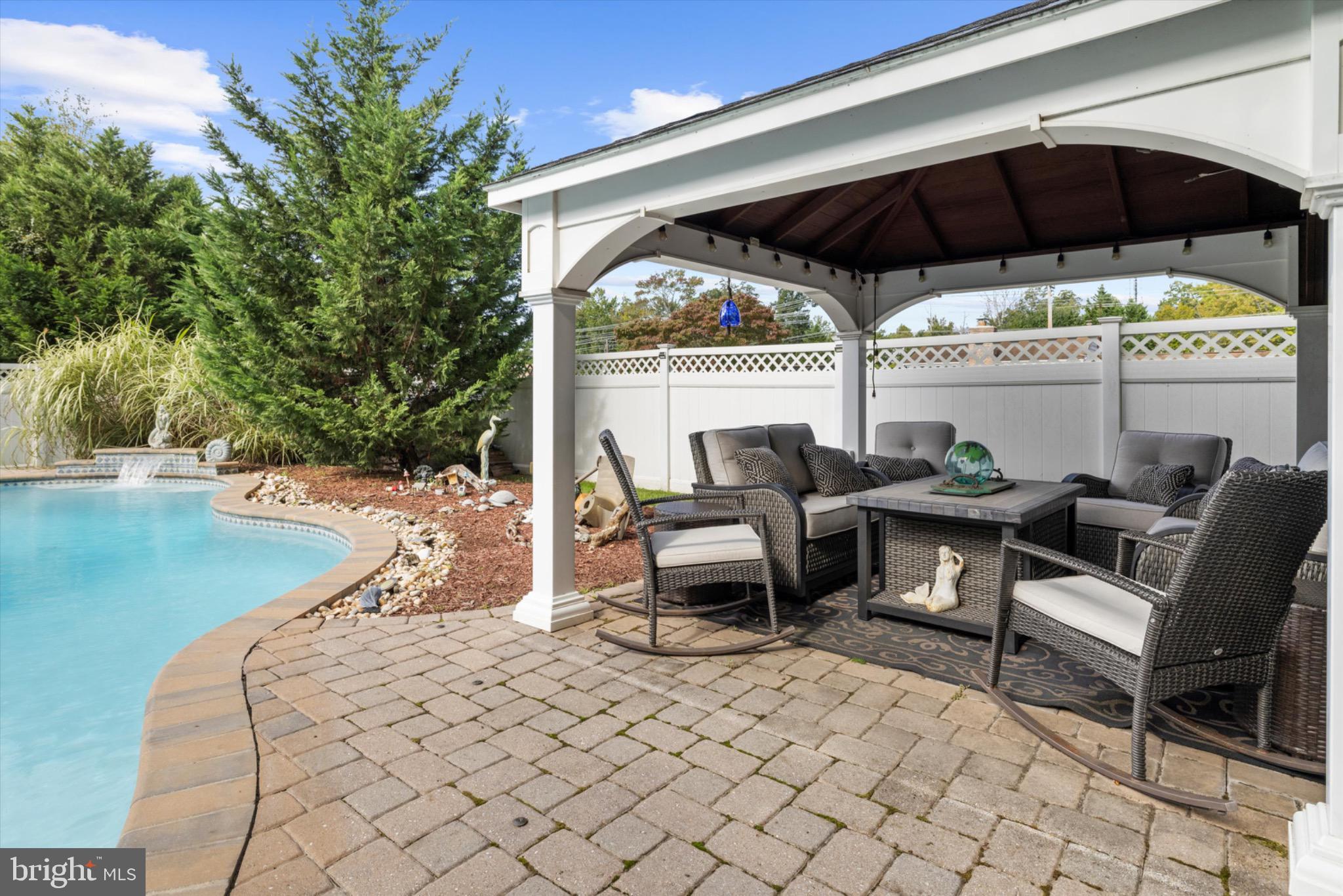 MEDLEY ESTATES - Residential