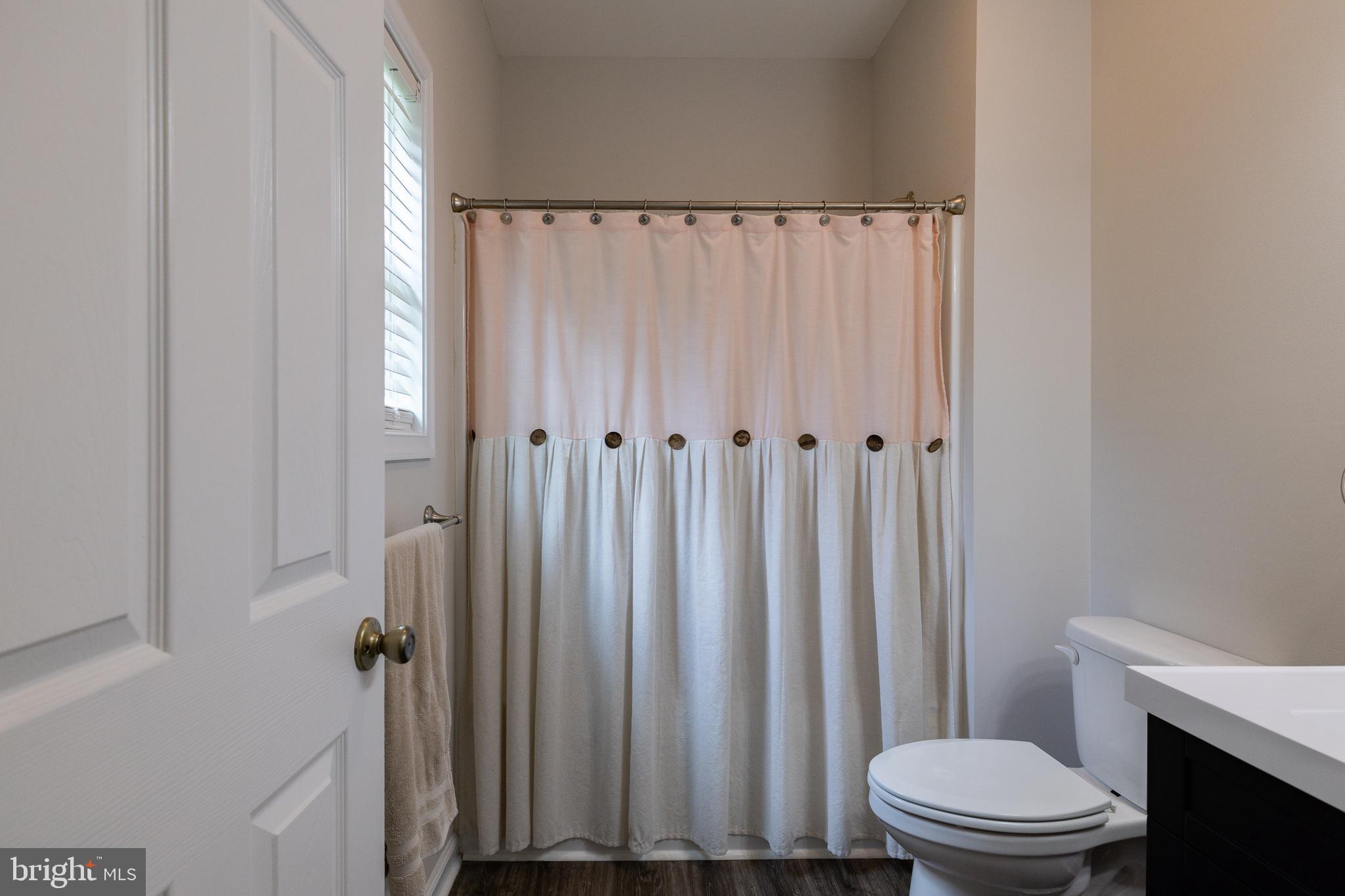 MIDDLE CREEK MANOR - Residential