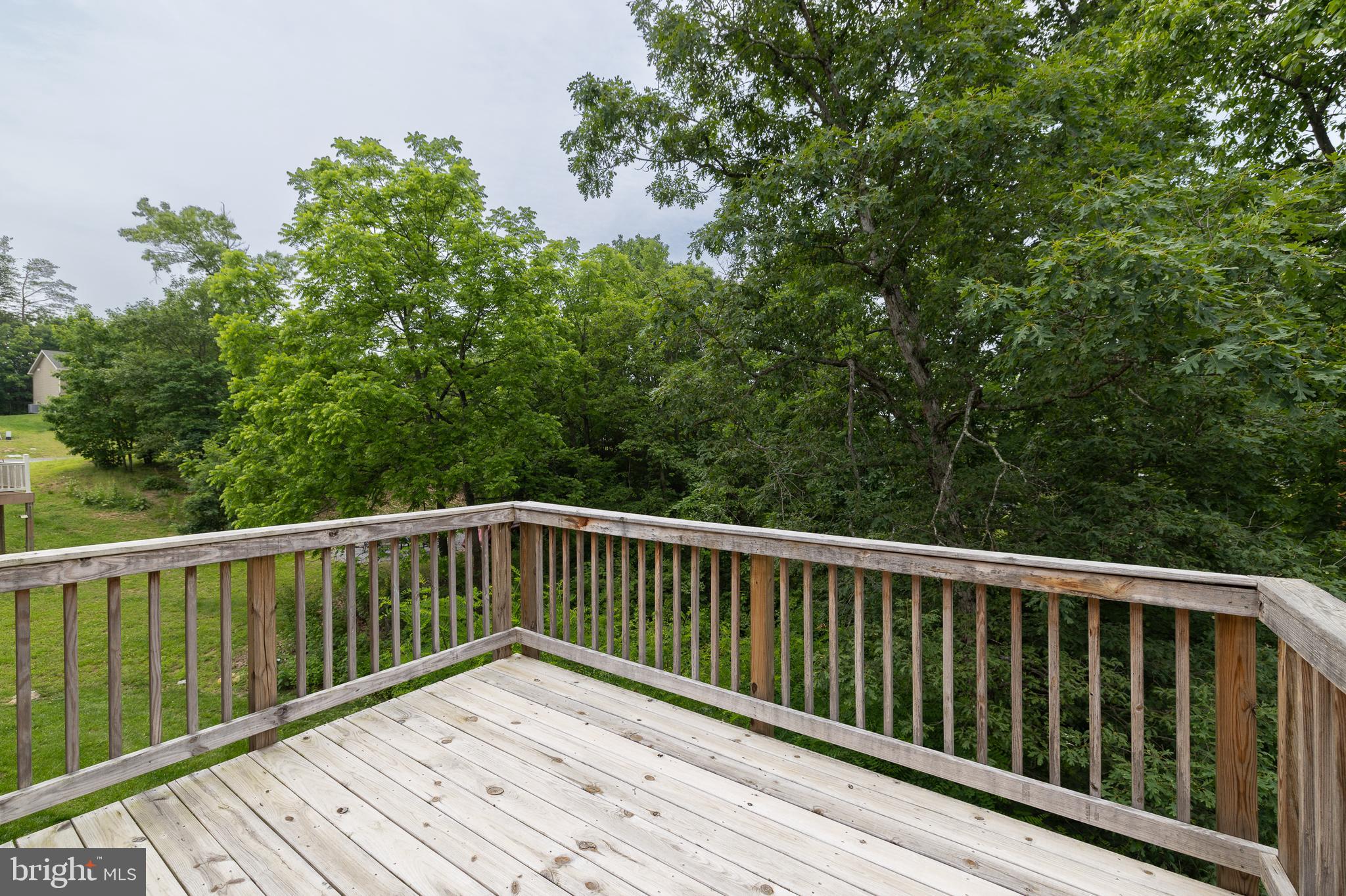 MIDDLE CREEK MANOR - Residential