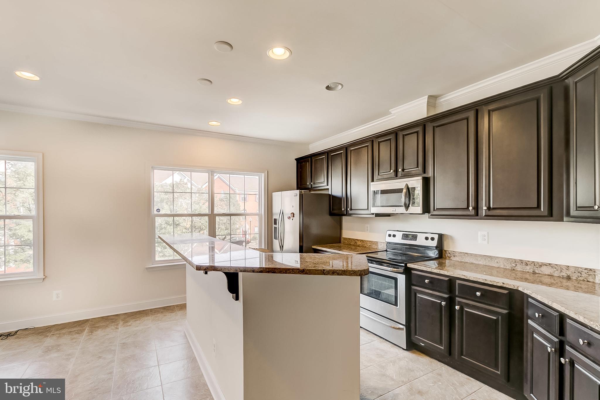 CAMDEN CROSSING - Residential Lease