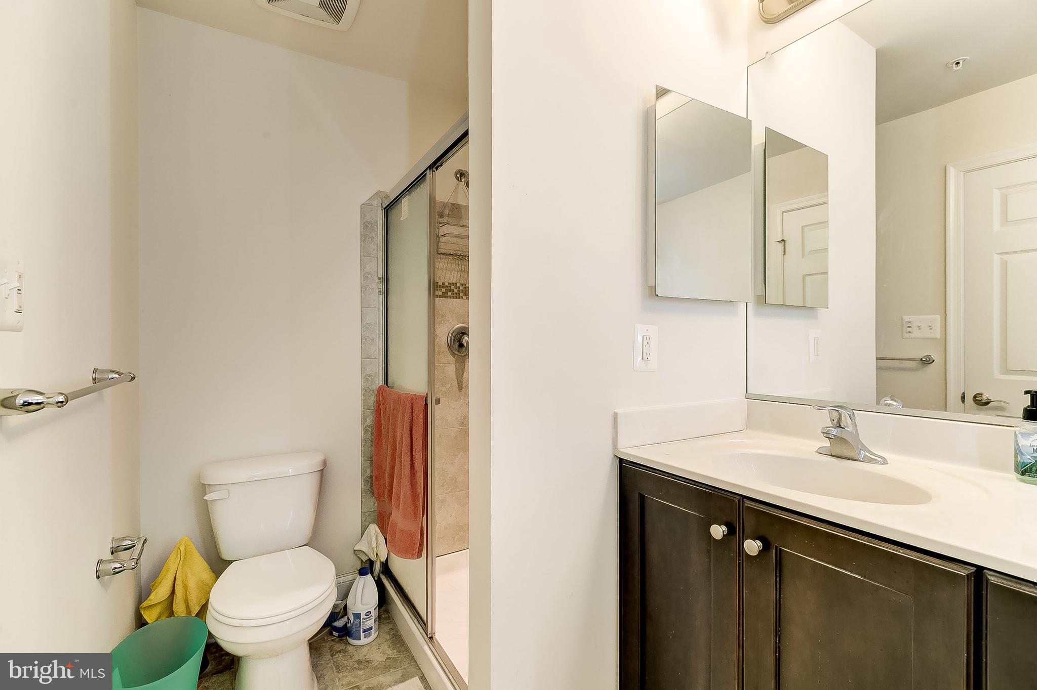 CAMDEN CROSSING - Residential Lease