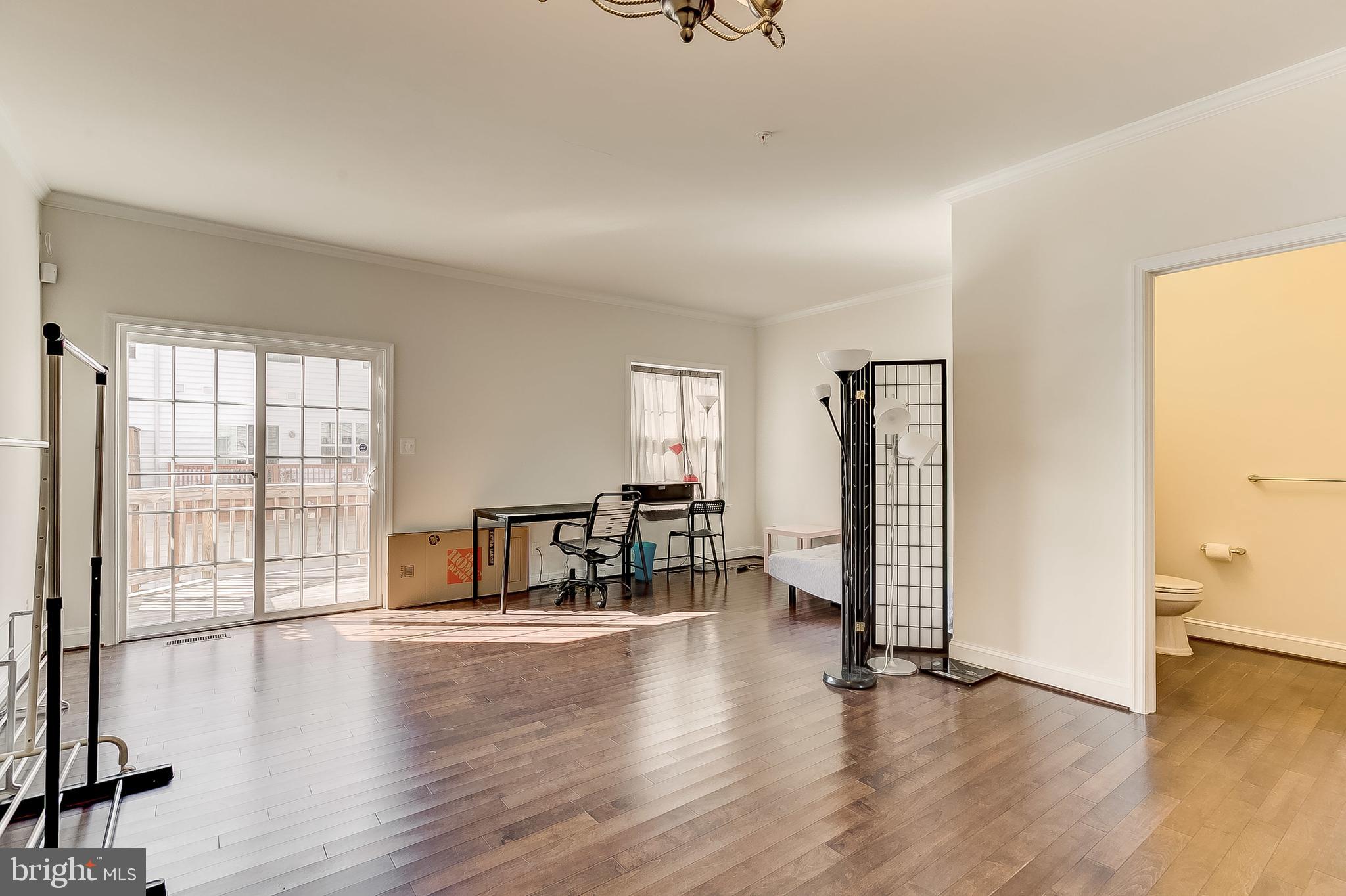 CAMDEN CROSSING - Residential Lease