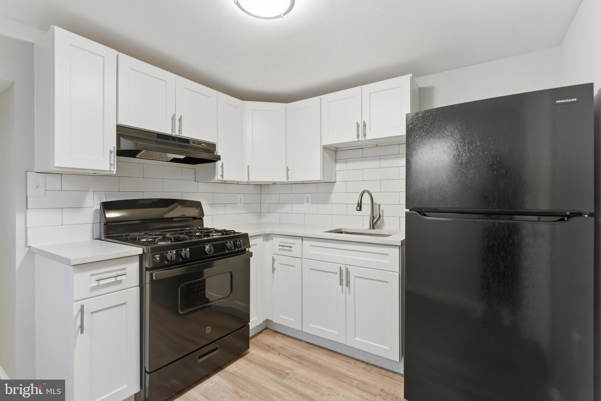 EAST KENSINGTON - Residential Lease