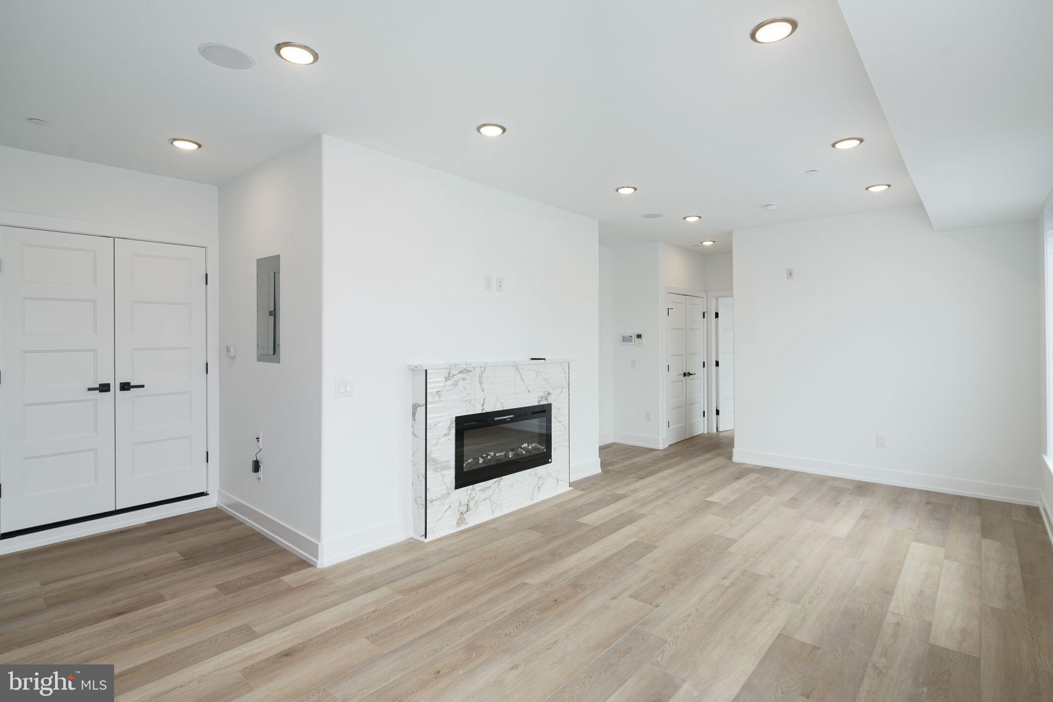 FISHTOWN - Residential Lease