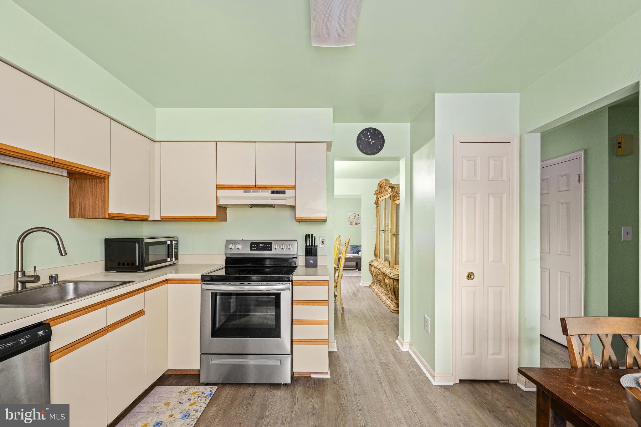 POINT OF WOODS EAST - Residential