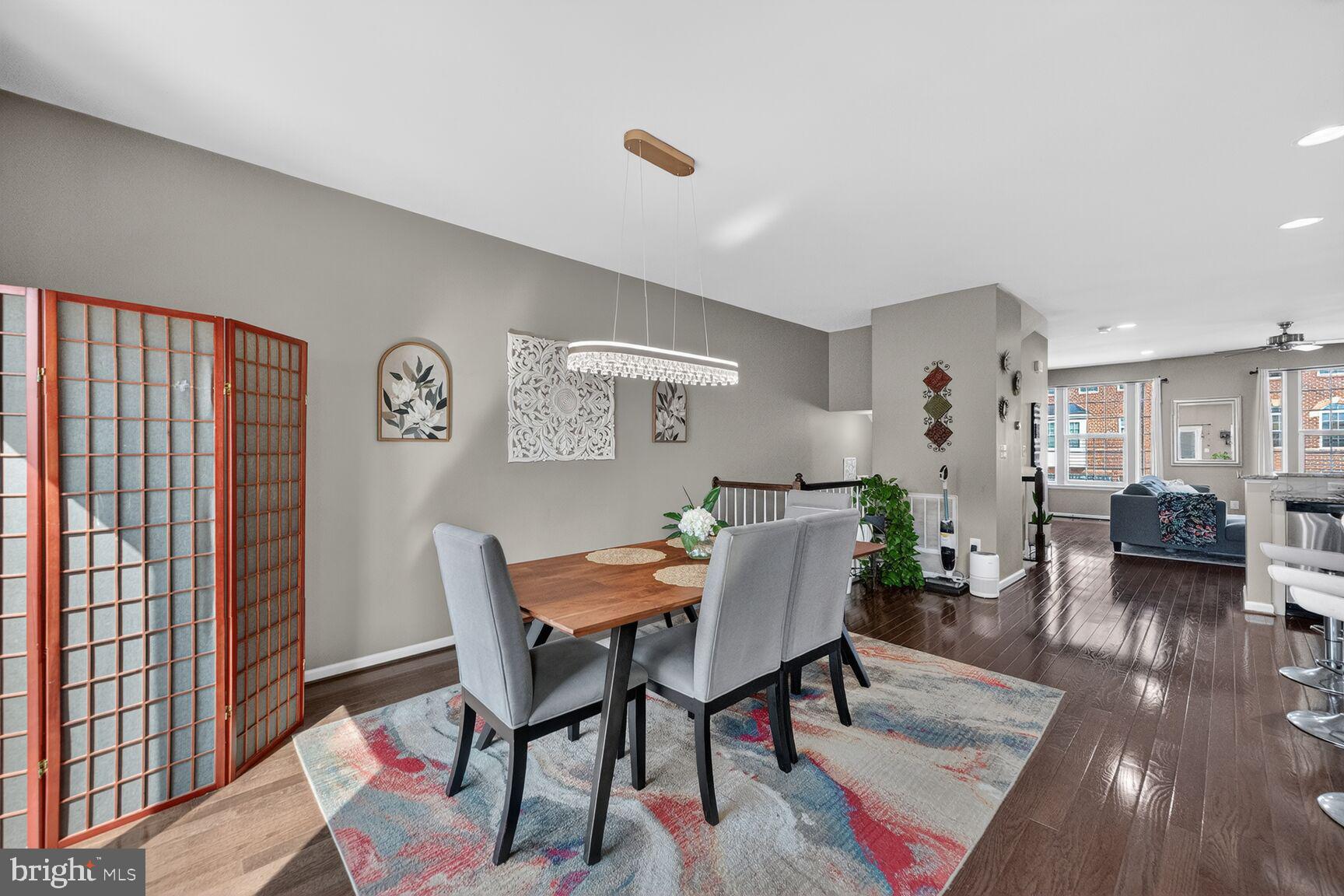 SEVEN HILLS - Residential