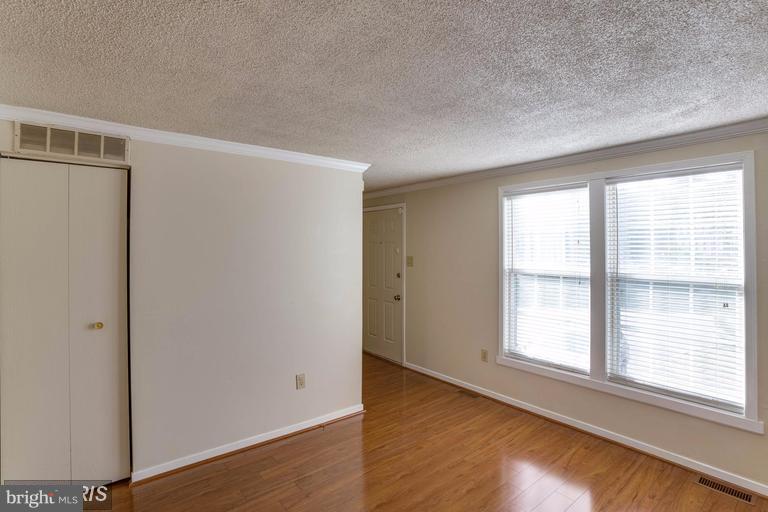 CANTERBURY VILLAGE - Residential Lease