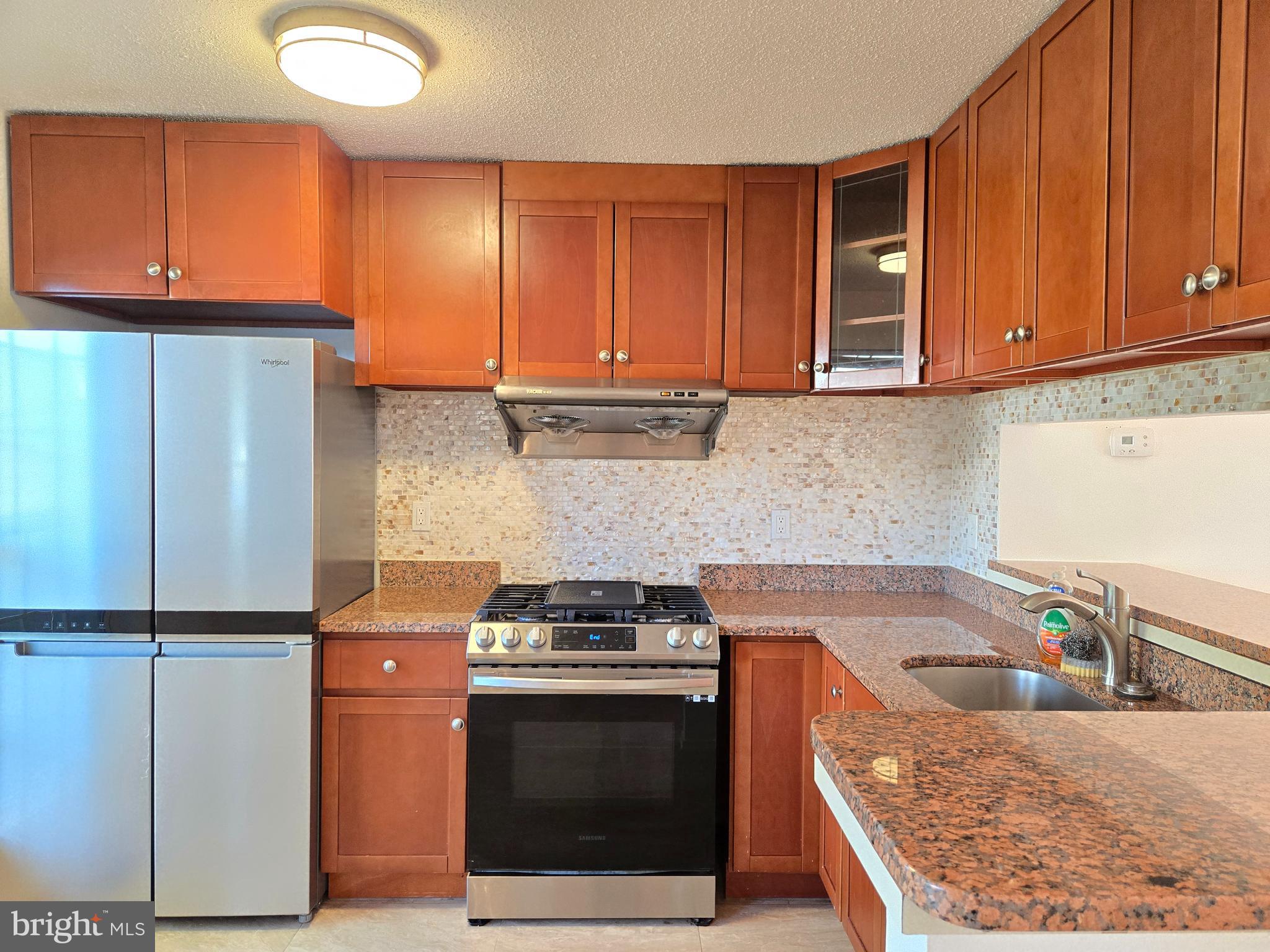 LANDSDOWNE - Residential Lease