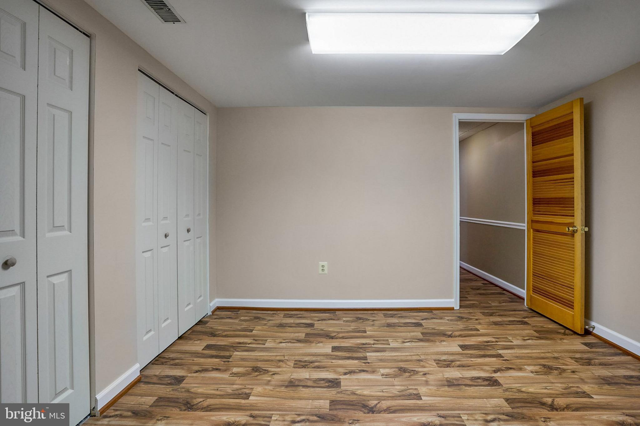 LANDSDOWNE - Residential