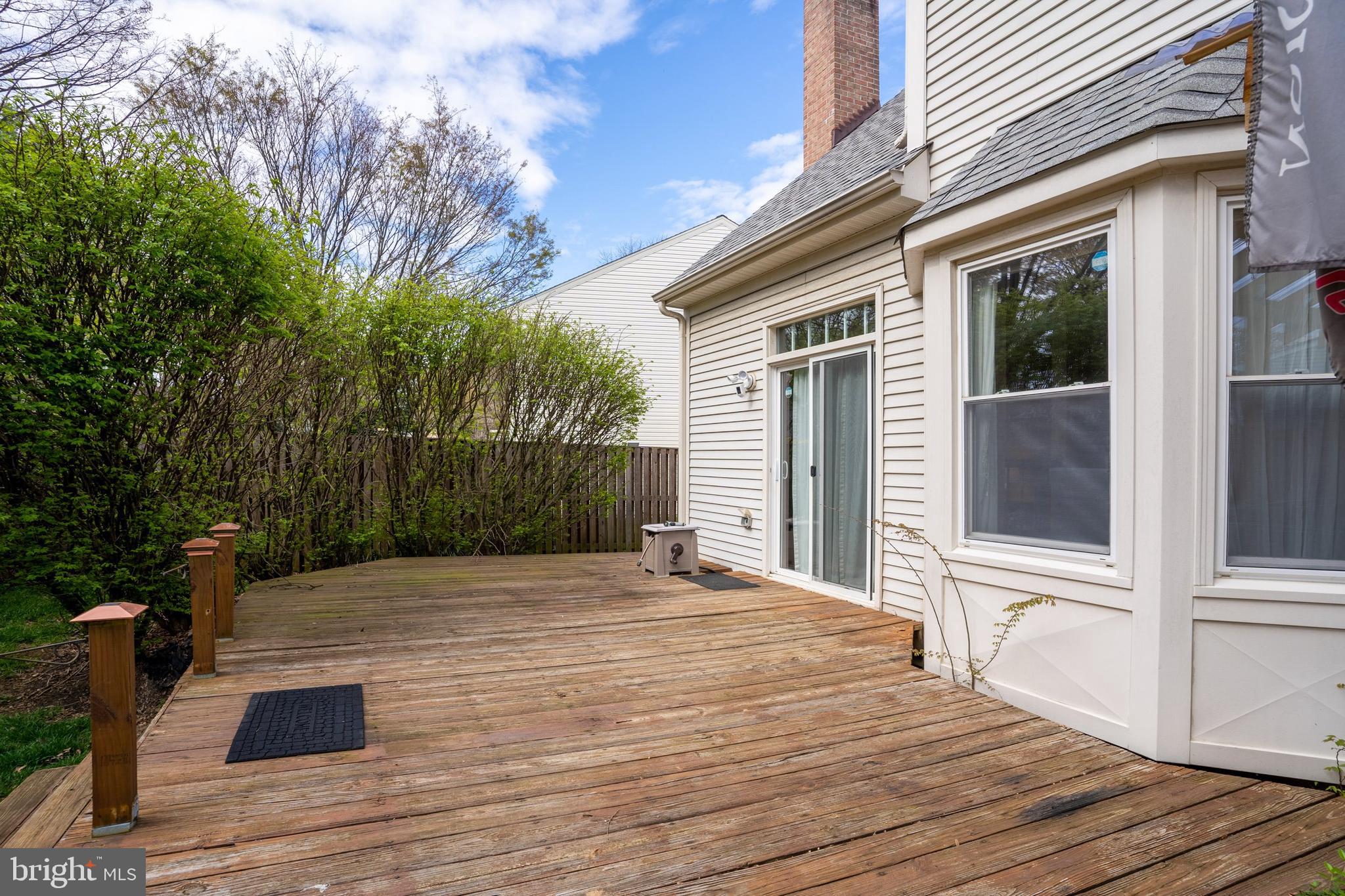 LANDSDOWNE - Residential