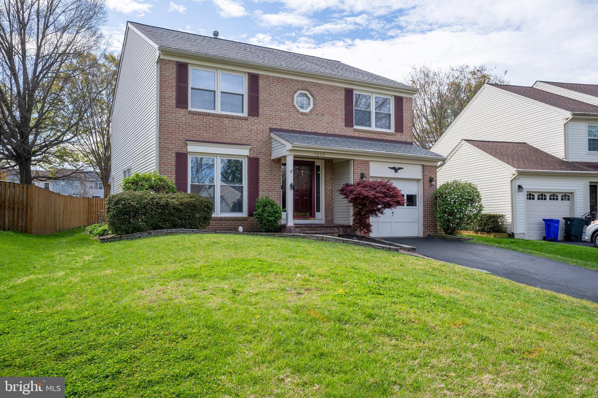 LANDSDOWNE - Residential