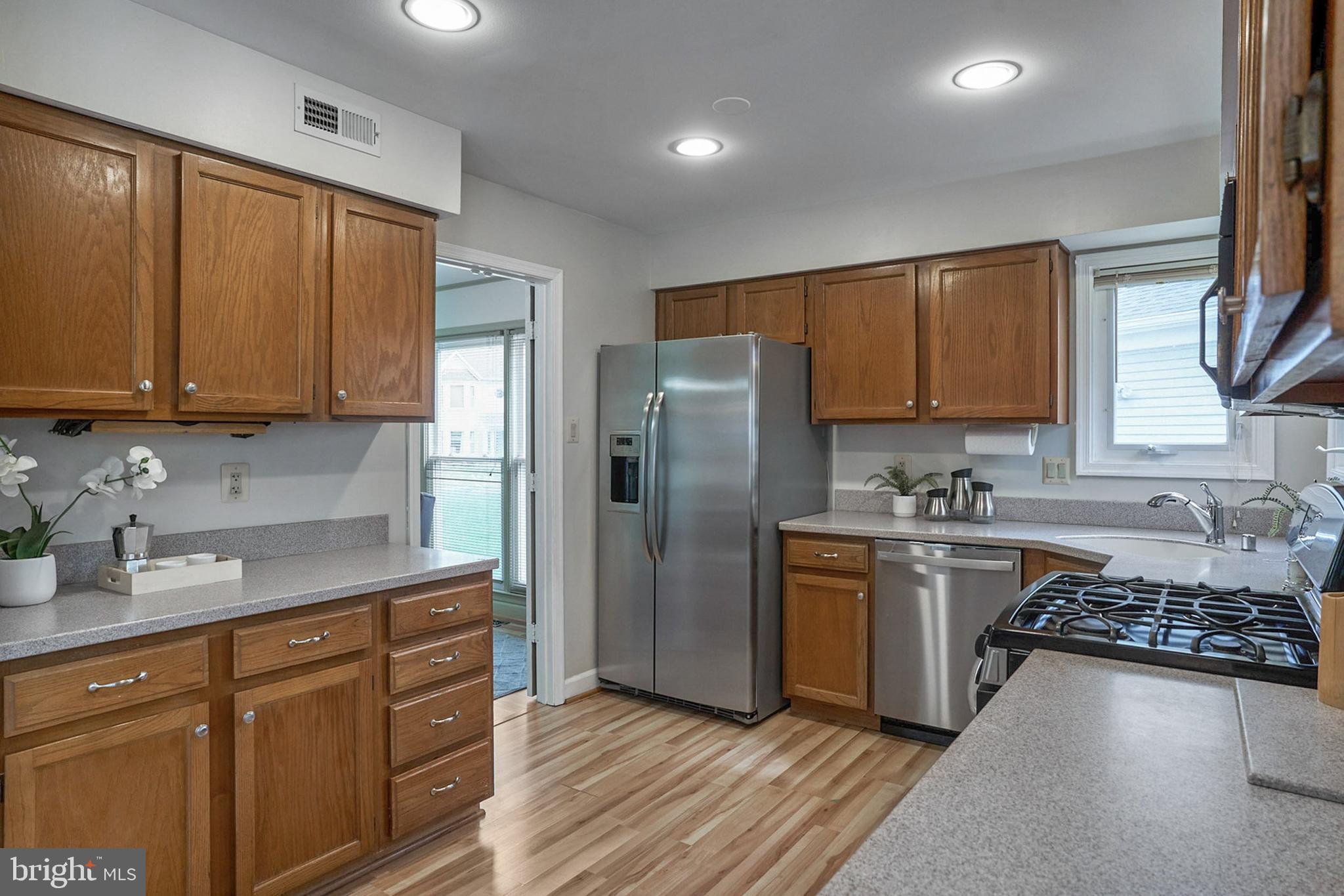 LANDSDOWNE - Residential