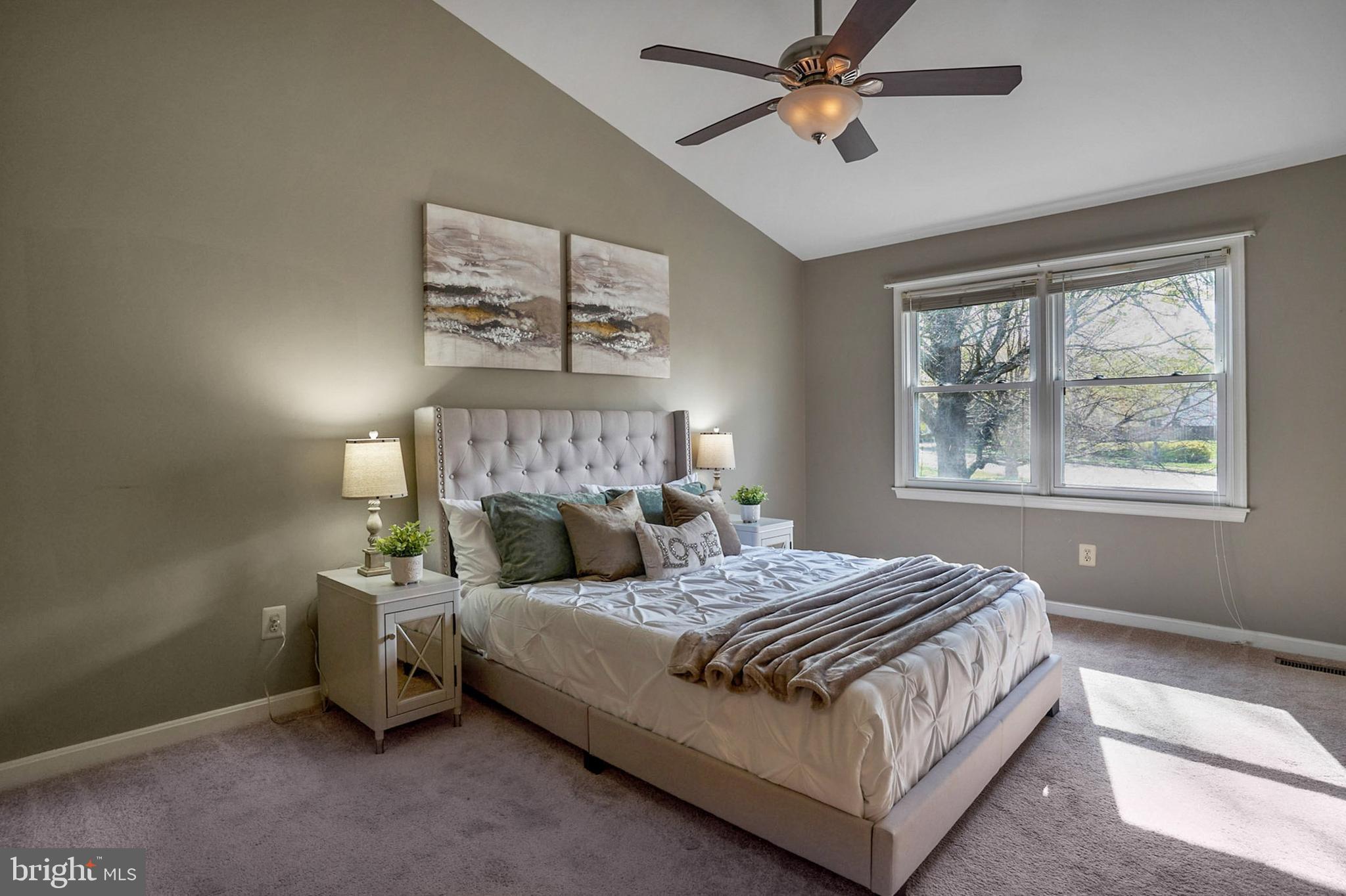 LANDSDOWNE - Residential