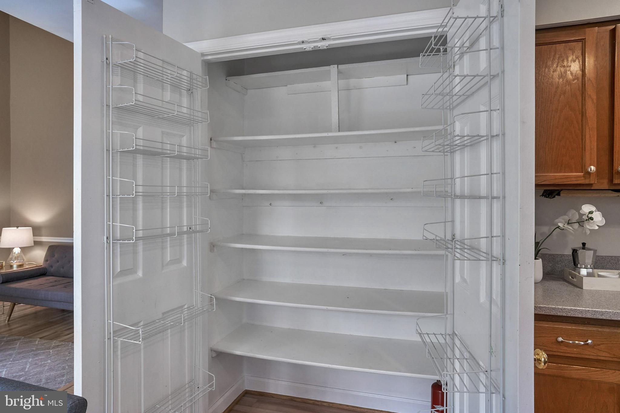 LANDSDOWNE - Residential