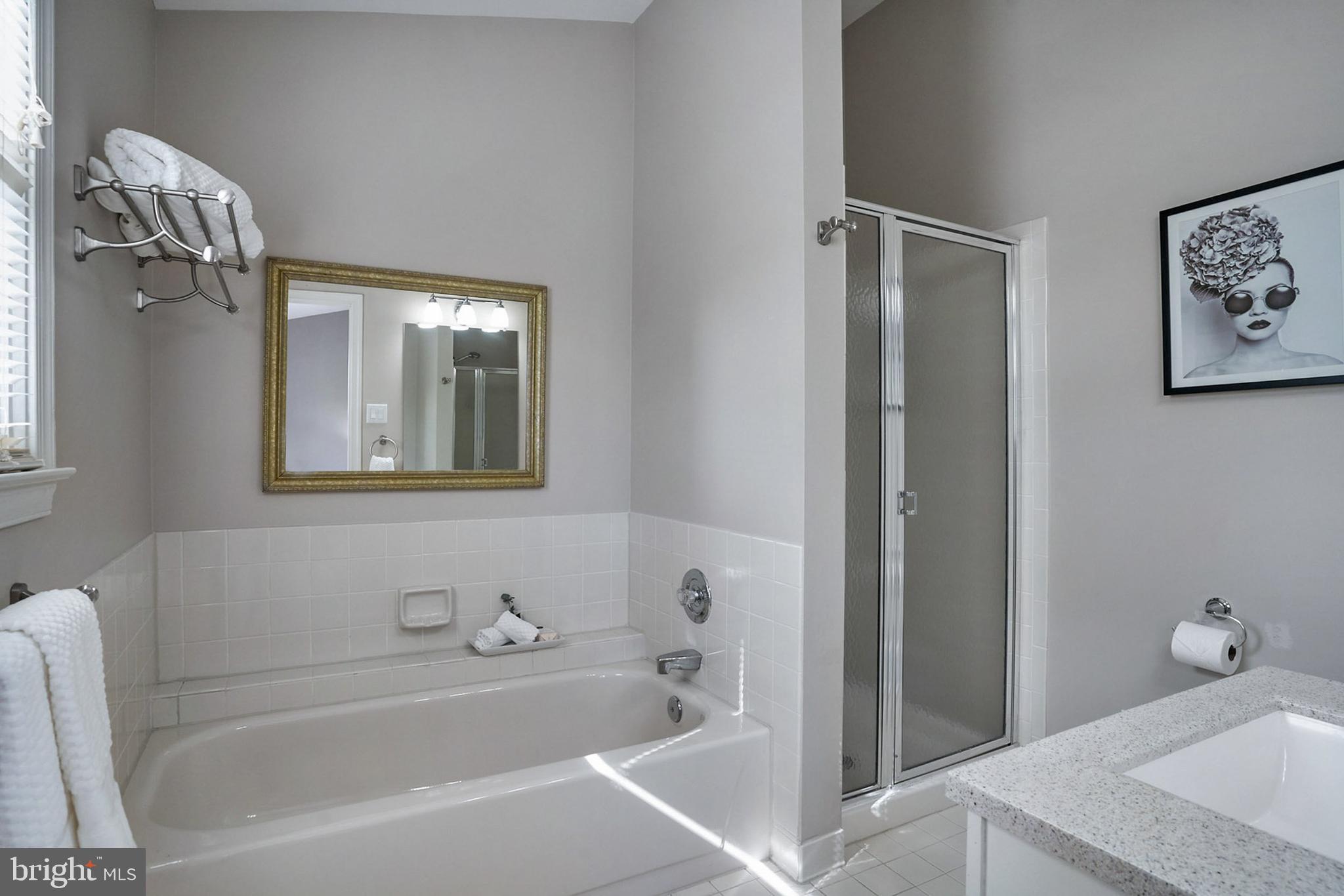 LANDSDOWNE - Residential