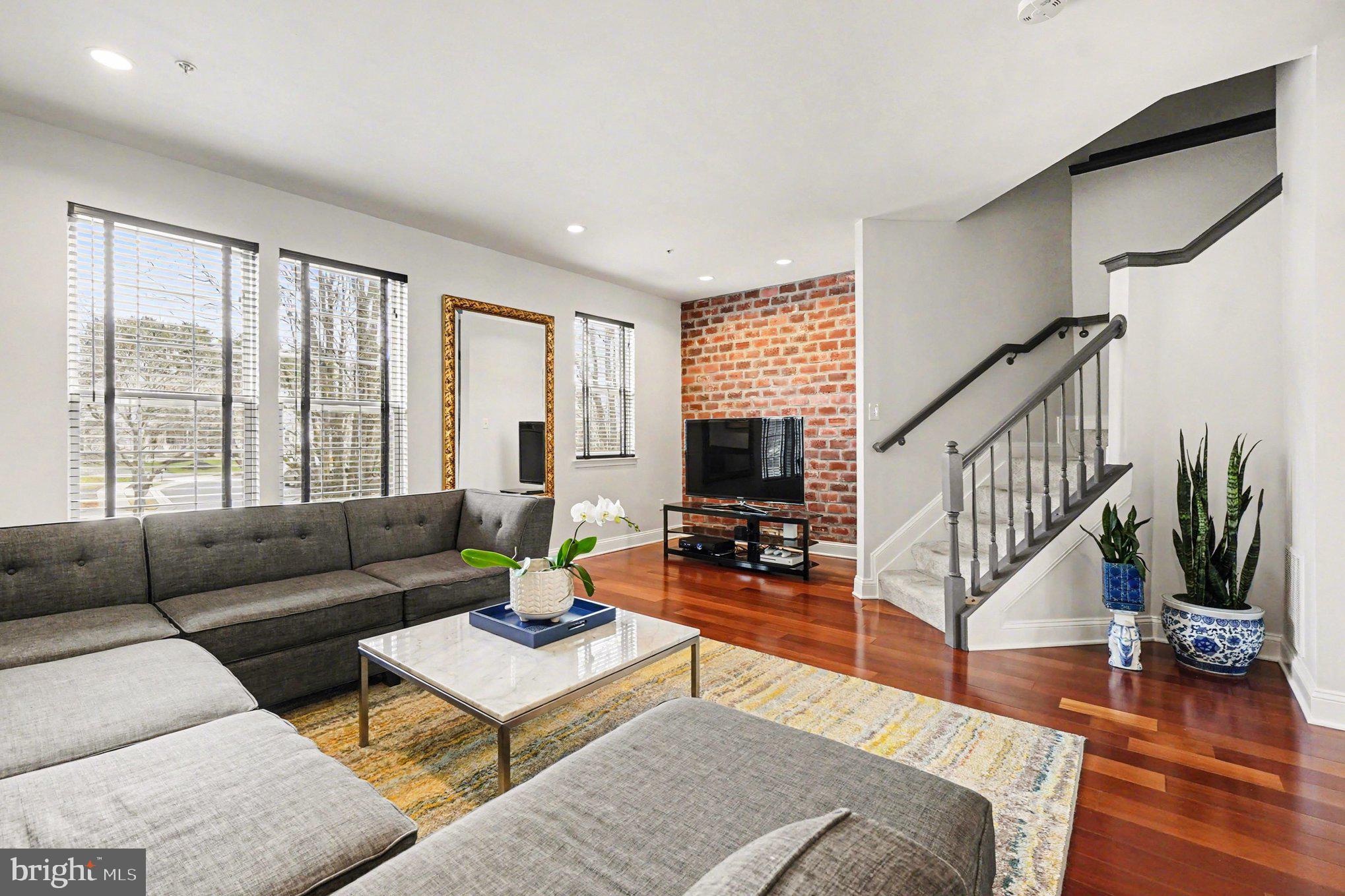 PERRY HALL FARMS - Residential